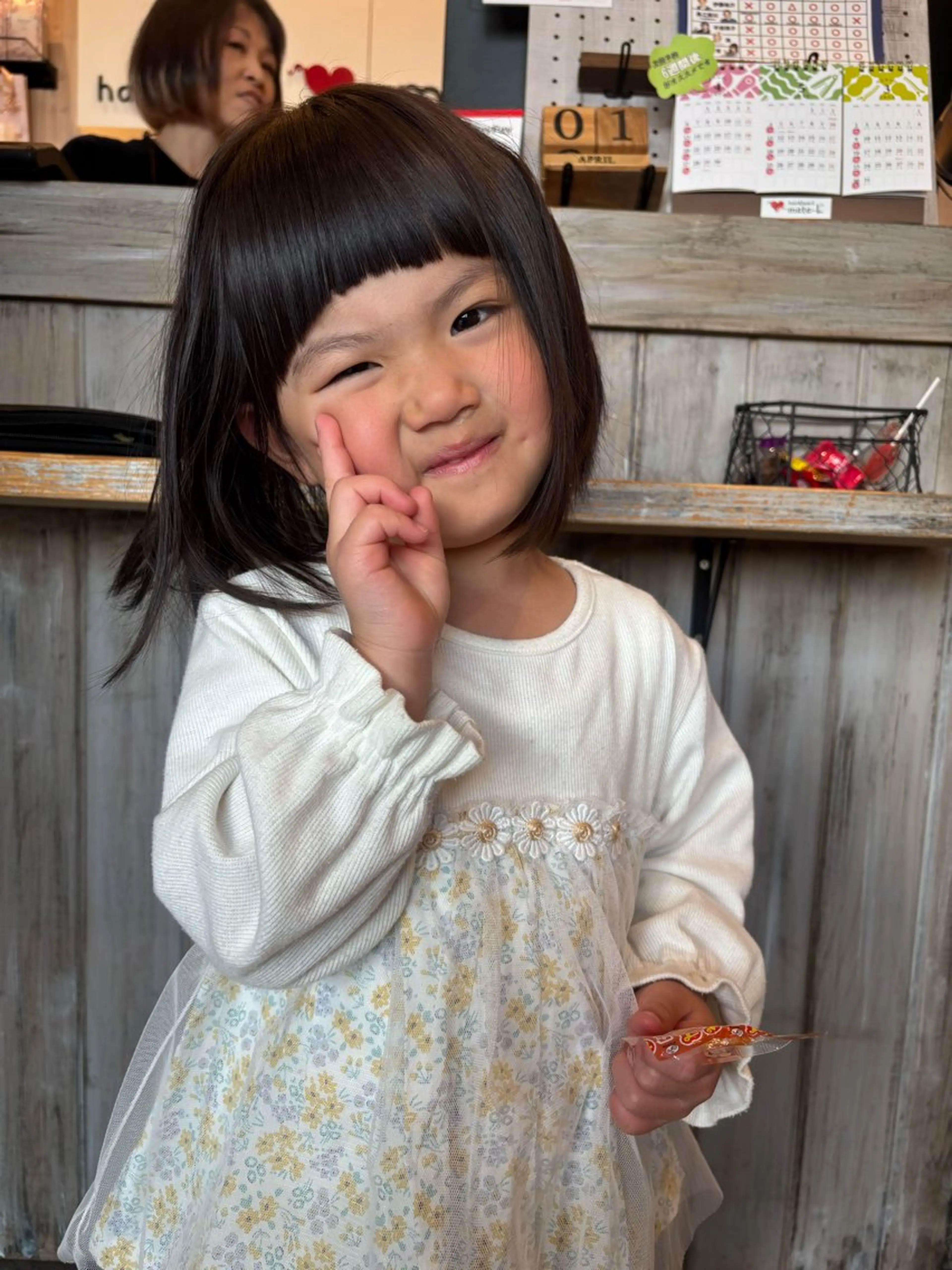 ミディアム カット mata-L23 かのんのヘアスタイル