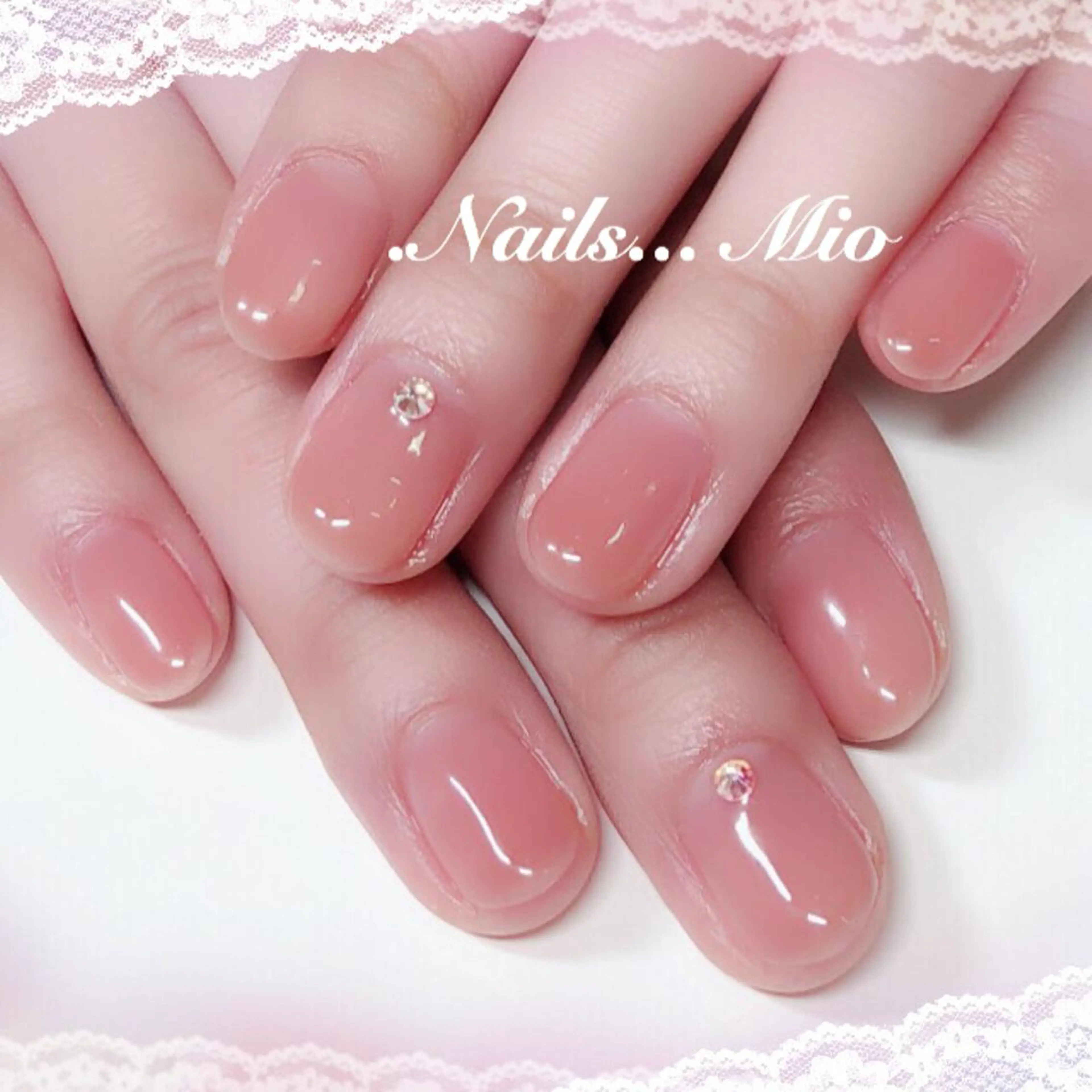 ネイル ストーンネイル .Nails Mio 赤羽西ネイルサロンのネイルデザイン