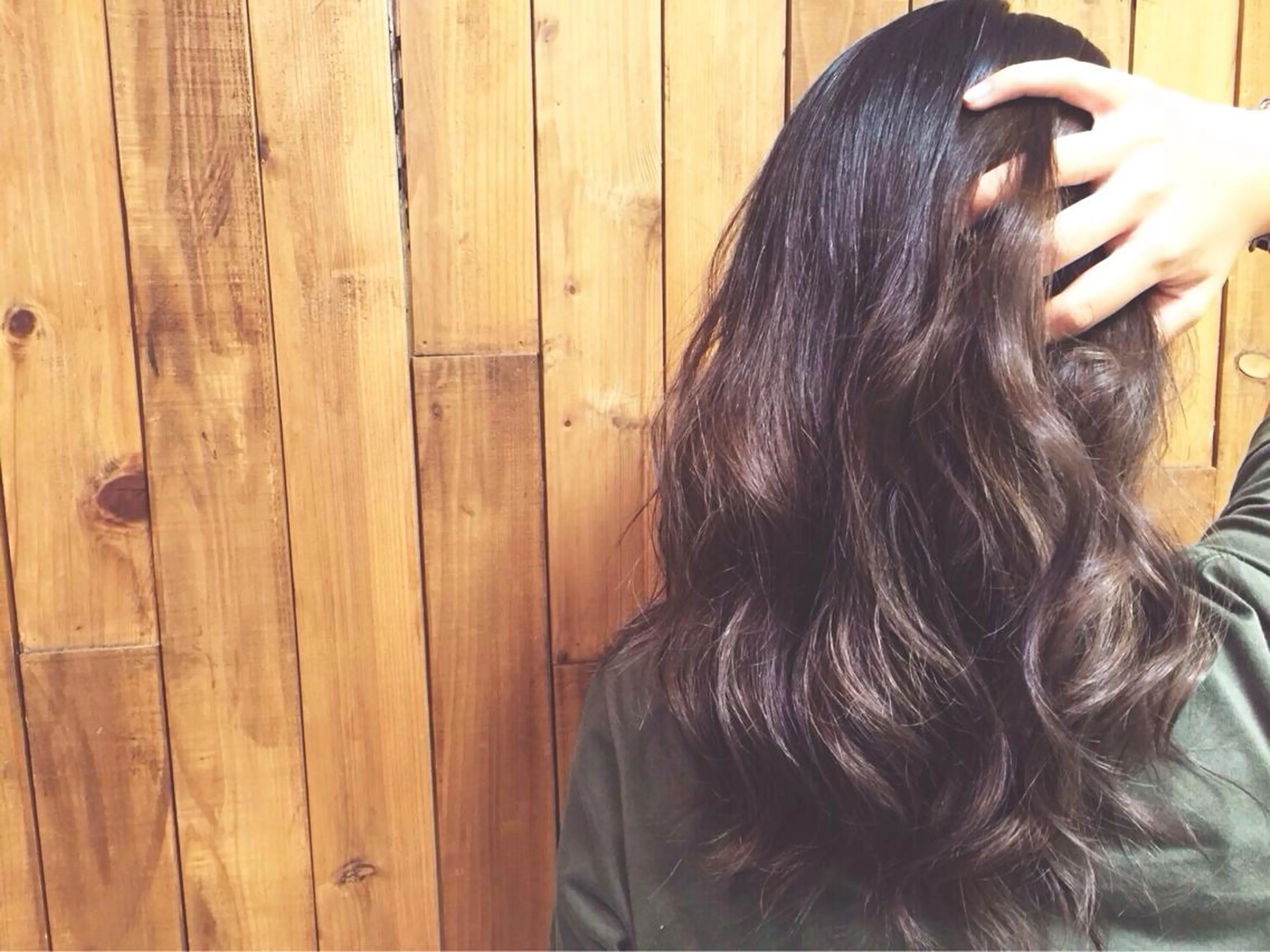 セミロング ロング カラー グラデーションカラー にった みずきのヘアスタイル