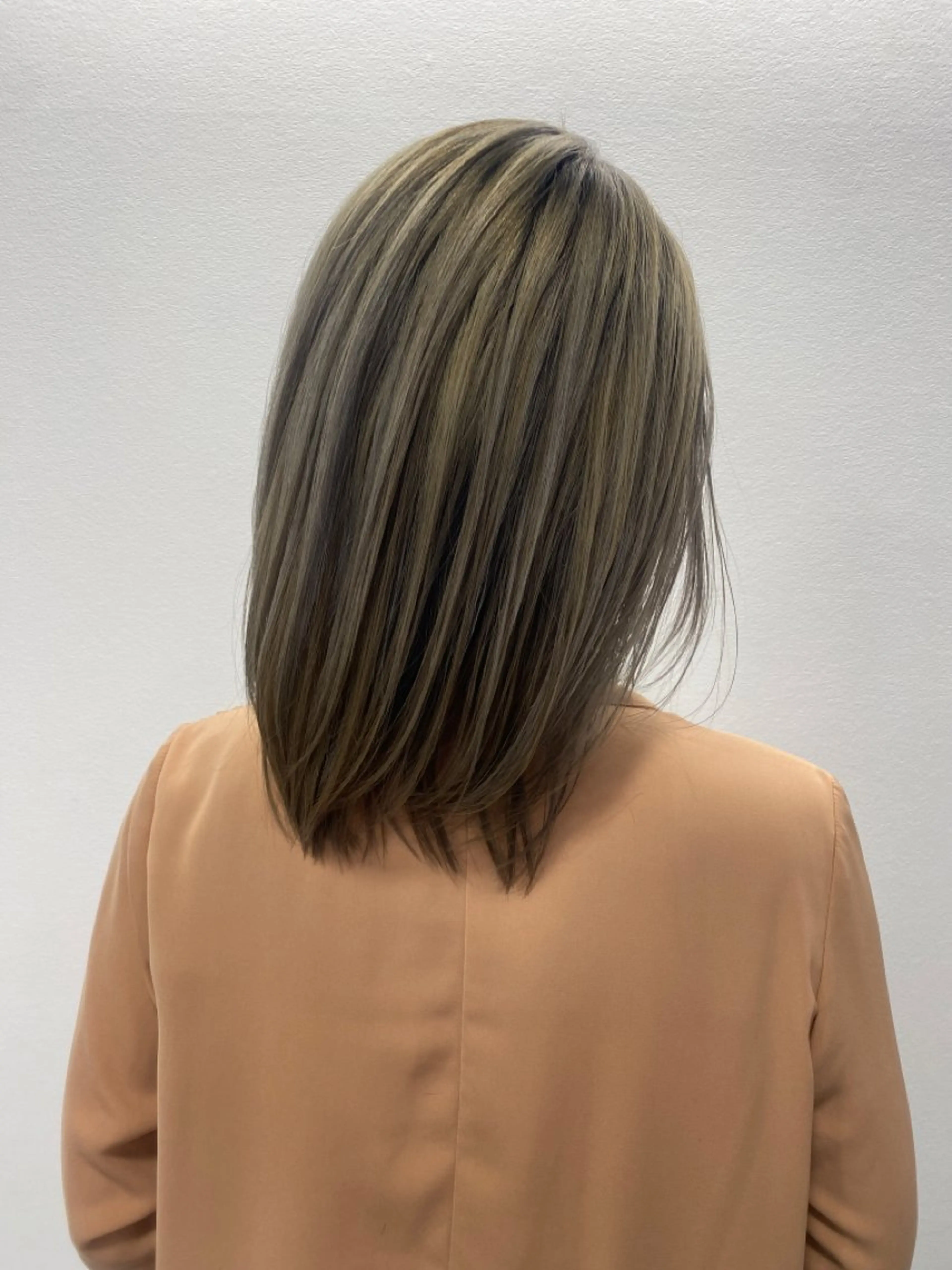 ミディアム カラー カット ヘアカラー トリートメント ✴︎ヒラガカナ✴︎ ECLAT HAIRのヘアスタイル