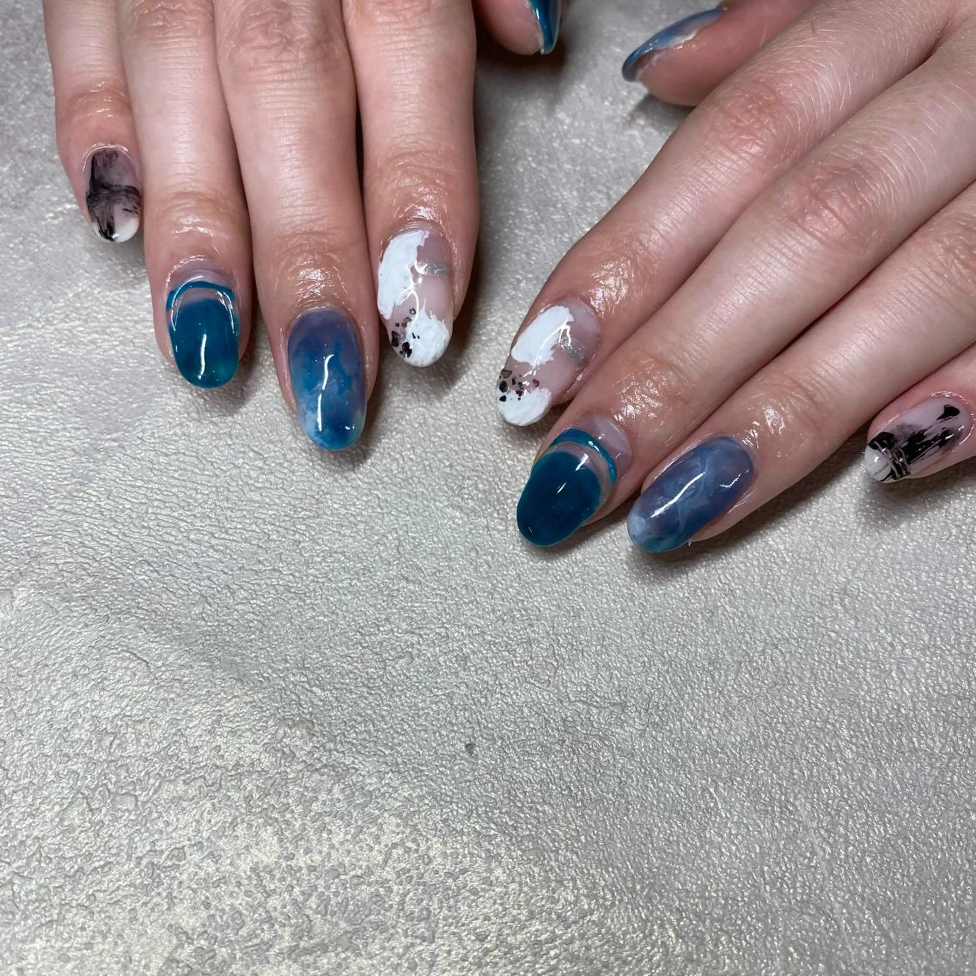 ネイル Amber21.所属・Nagahama Akariのネイルデザイン