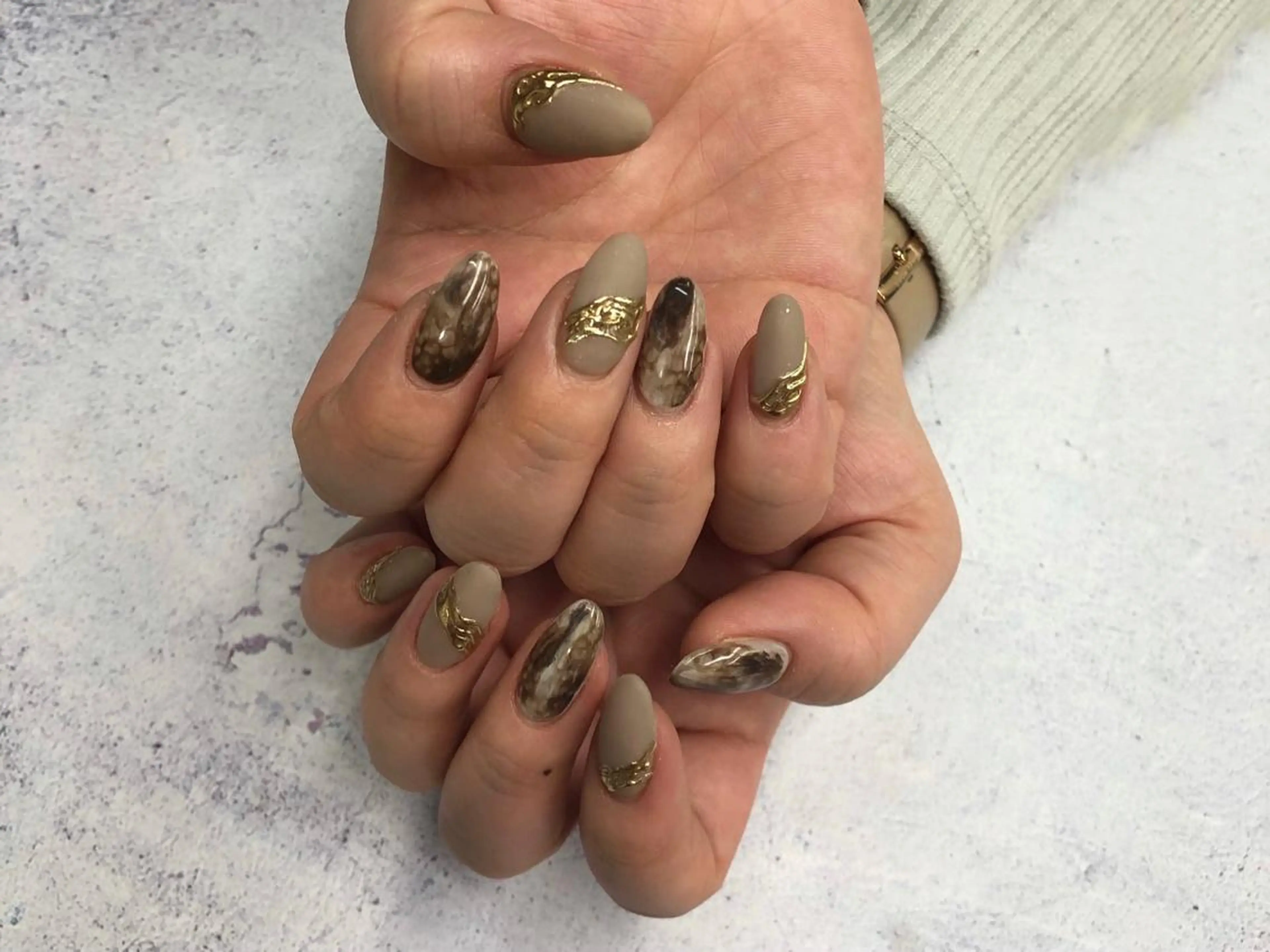 ネイル アートネイル ジェルネイル マットネイル ニュアンスネイル ワンカラーネイル nailstudio eviz新宿店のネイルデザイン