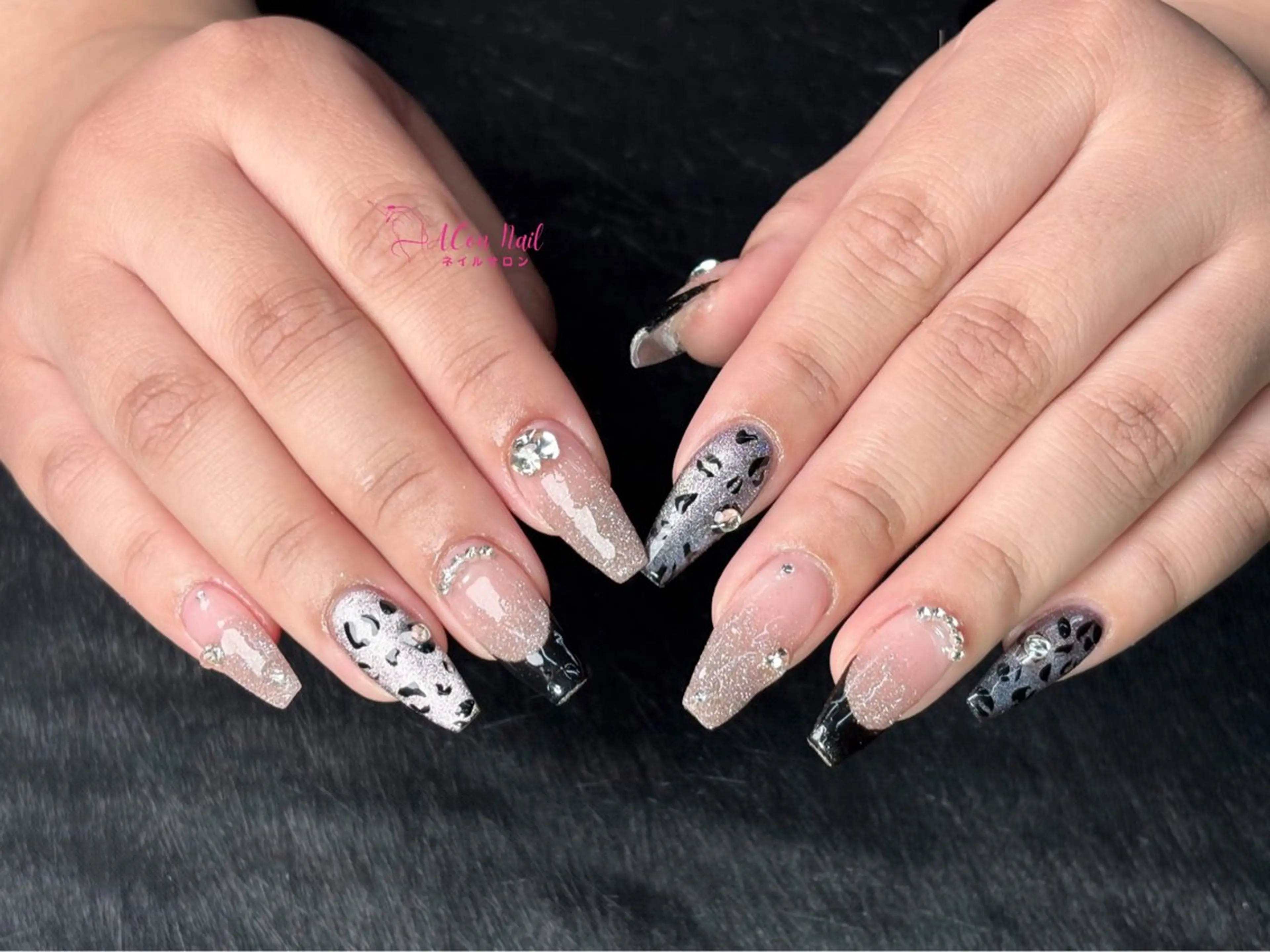 ネイル 桜ネイル 長さ出し フラワーネイル フレンチネイル ジェルネイル ハンドネイル AConNailSalon所属・ACon NailSalonのネイルデザイン