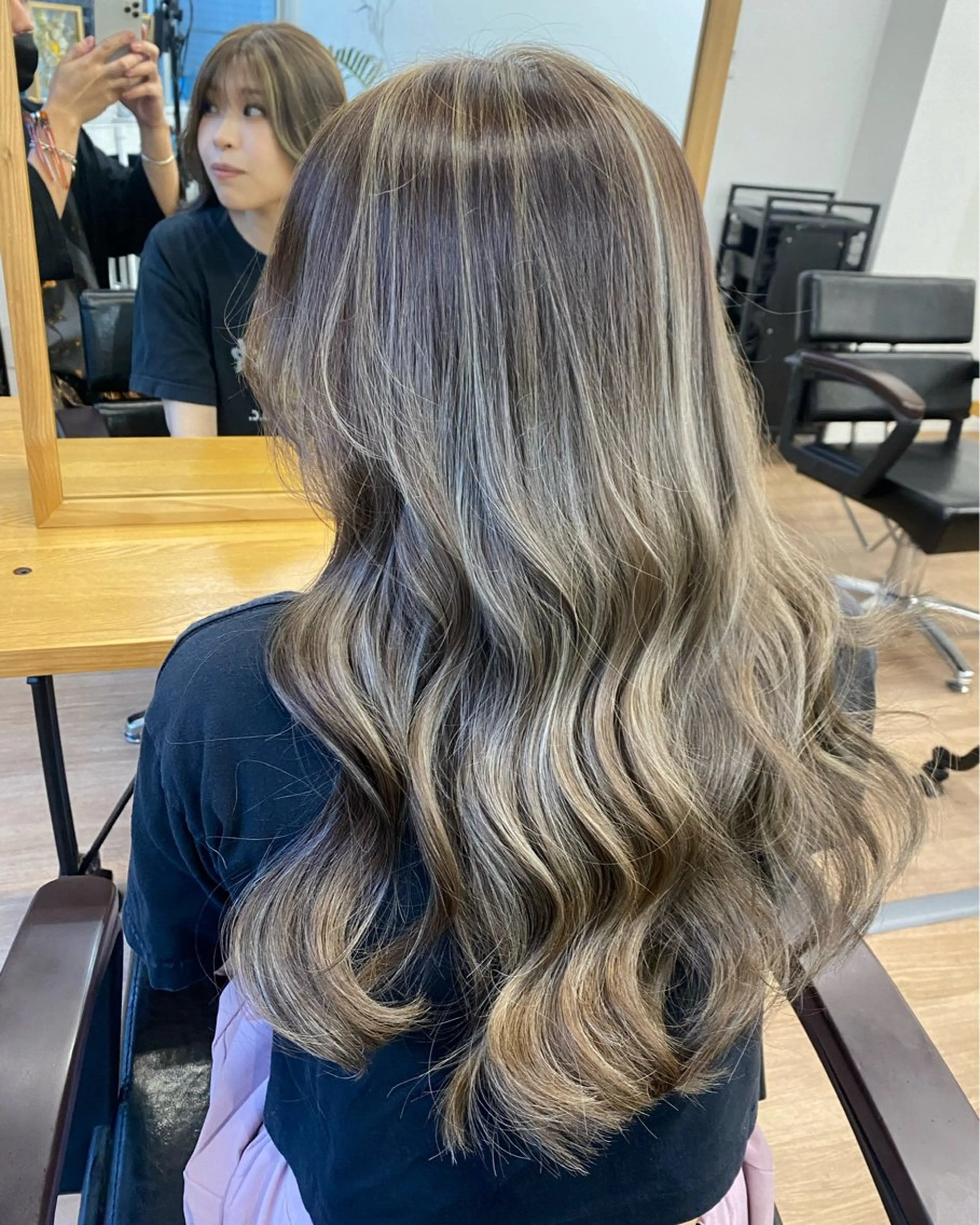 ロング カラー ヘアアレンジ カット ヘアカラー トリートメント ヘッドスパ 韓国風×透明感カラー 髪質改善オタベシンヤのヘアスタイル