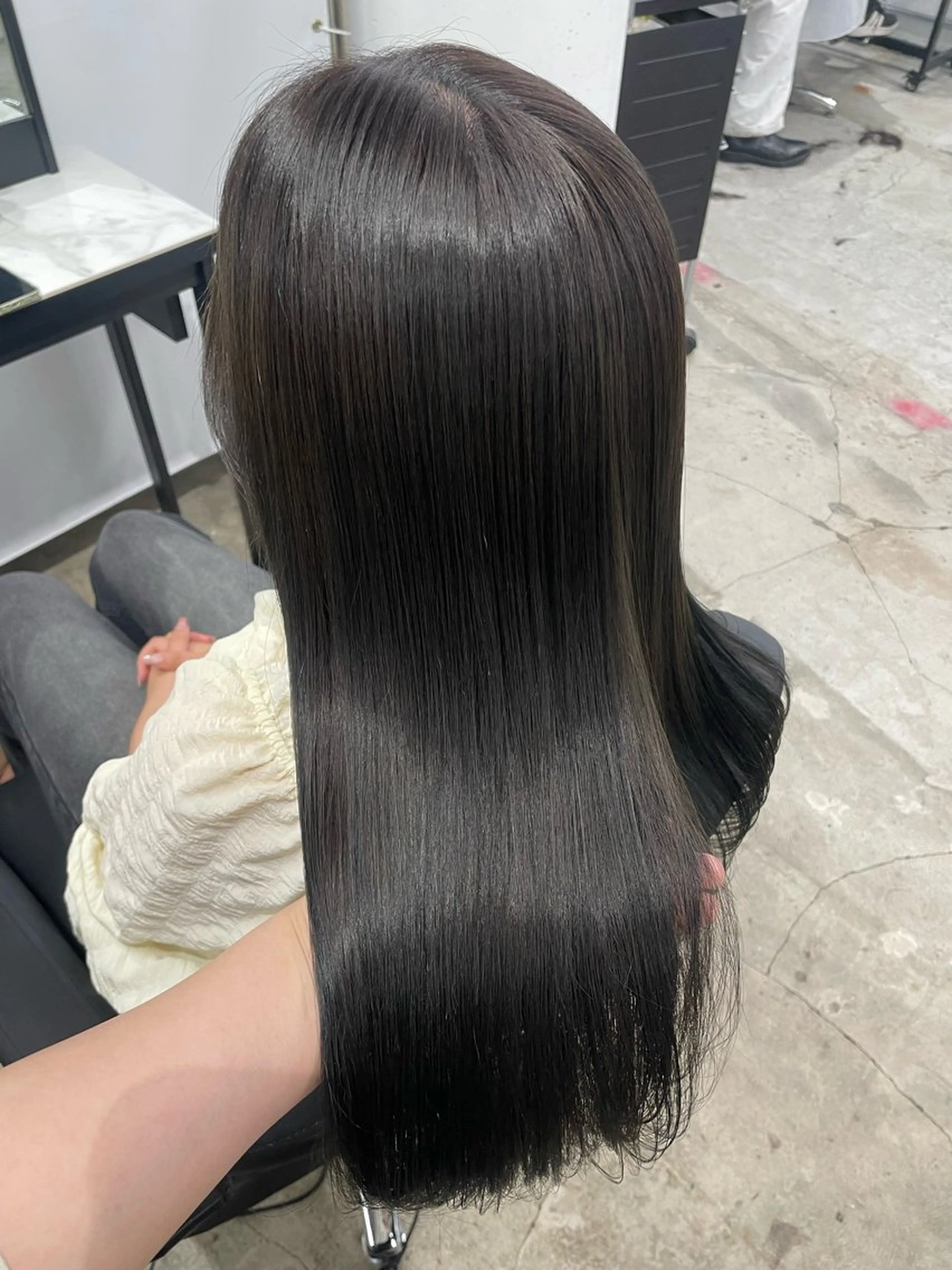 pia【26歳以下限定】似合わせカット+透明感カラー(ワンカラー)+酸熱トリートメントの写真