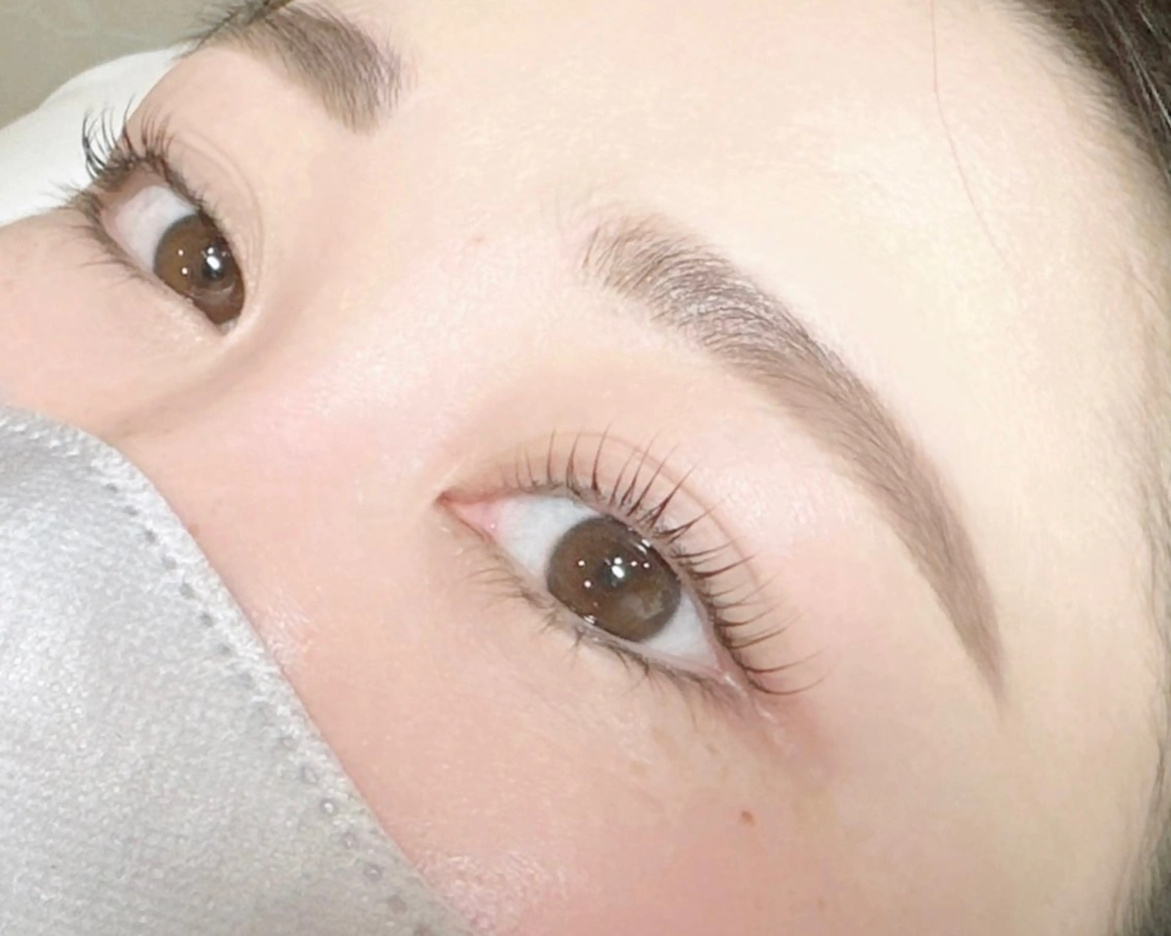 ️‎まつげパーマ＋美眉アイブロウ‎同時施術クーポン🖤【minimo限定価格】7150円➡️5500円の写真