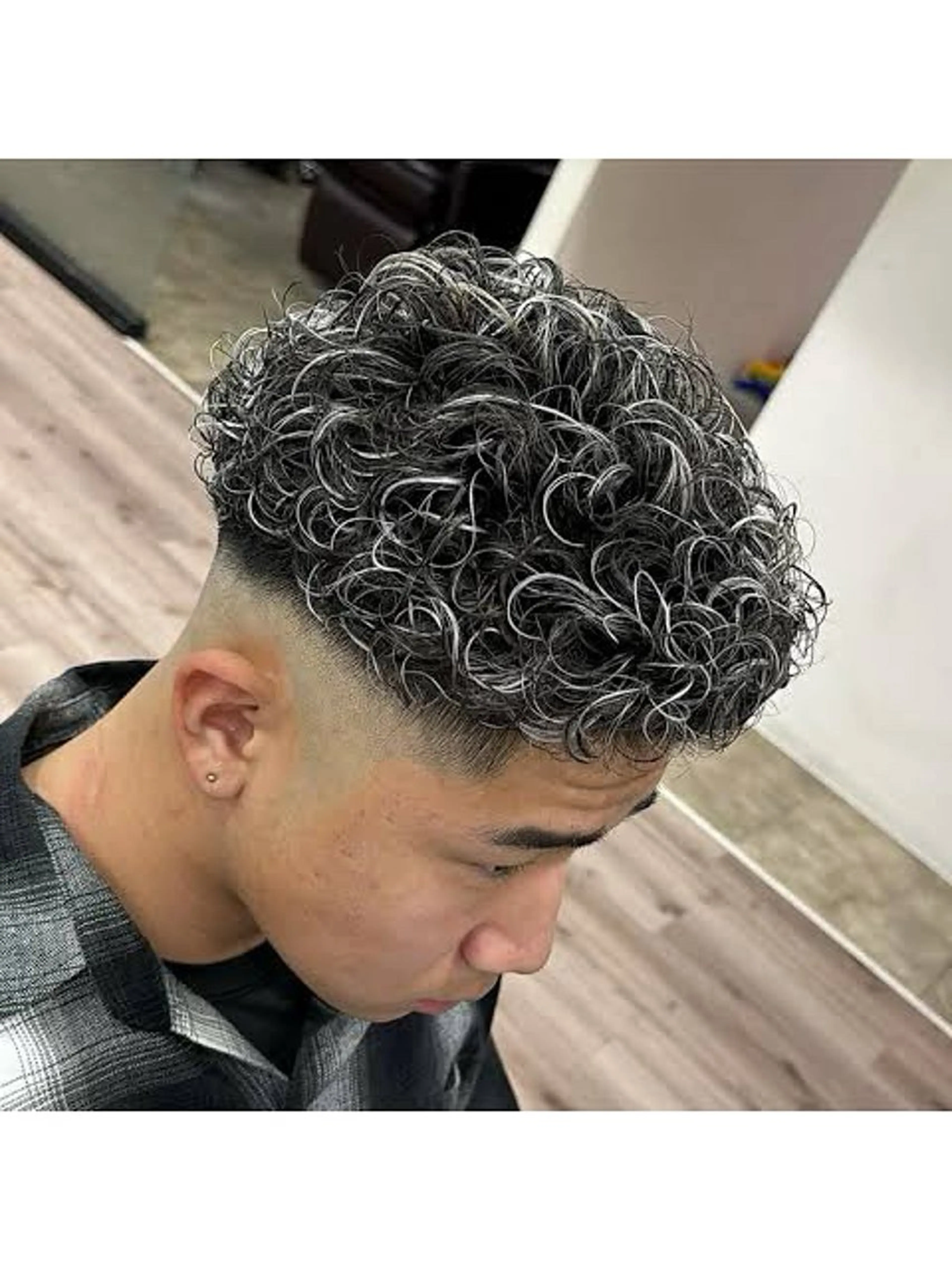 1日1名限定 スキンフェード➕パーマ👨🦱の写真