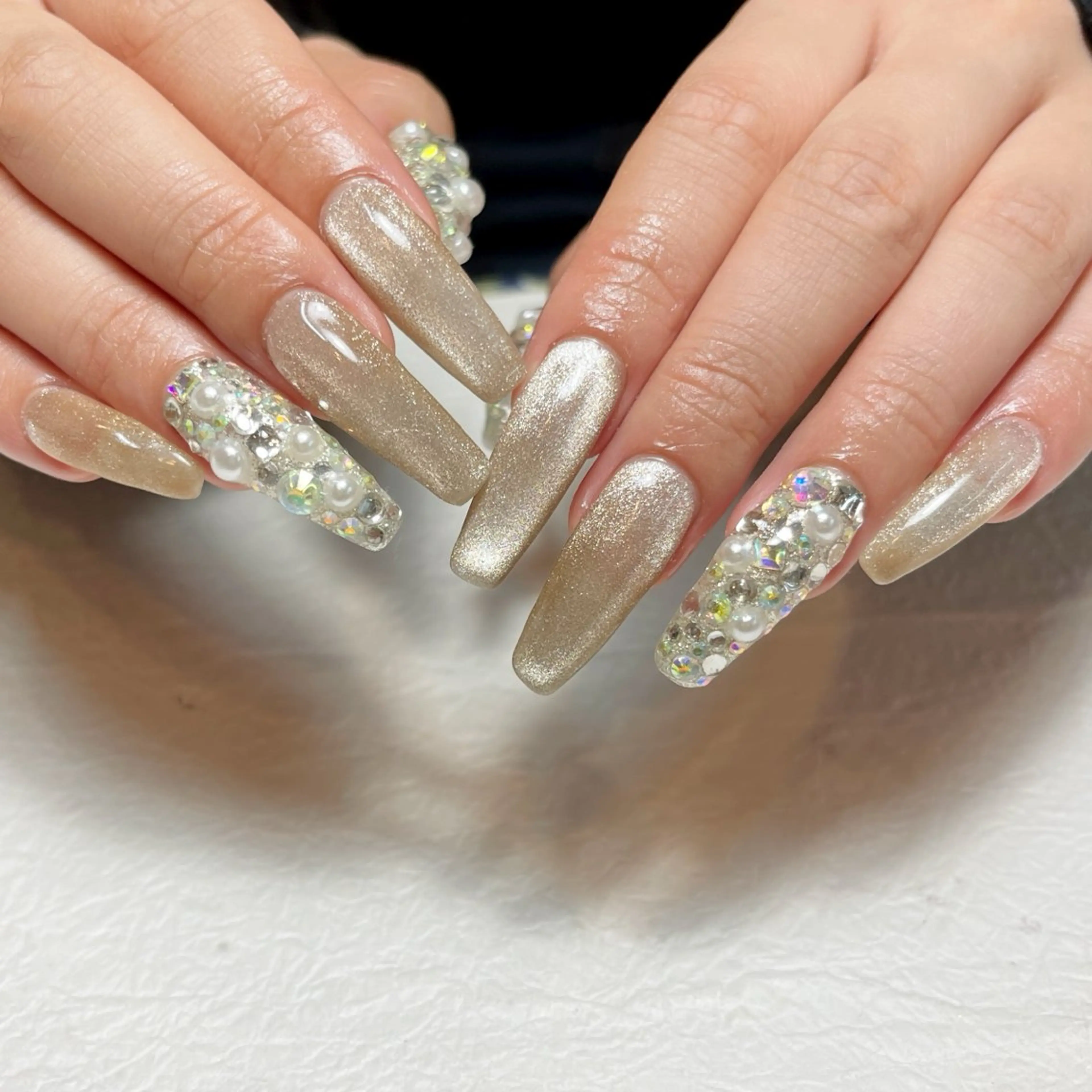 ネイル アートネイル フットネイル ジェルネイル キラキラネイル 韓国ネイル ハンドネイル Y nail なんば堀江店のネイルデザイン