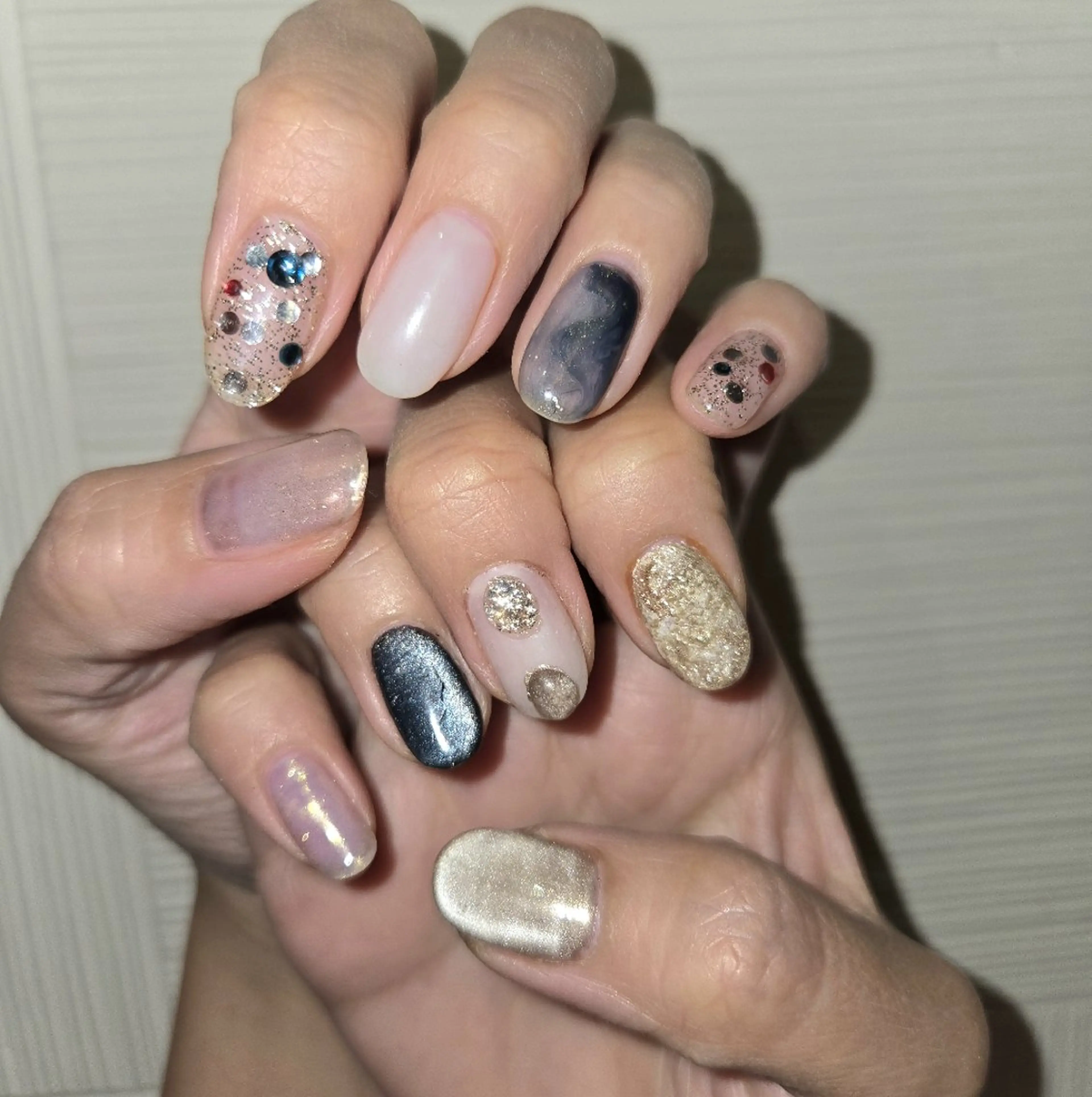 ネイル アートネイル オーロラネイル チークネイル ジェルネイル グラデーション ハンドネイル 河野ちえ (雑誌掲載サロン)のネイルデザイン