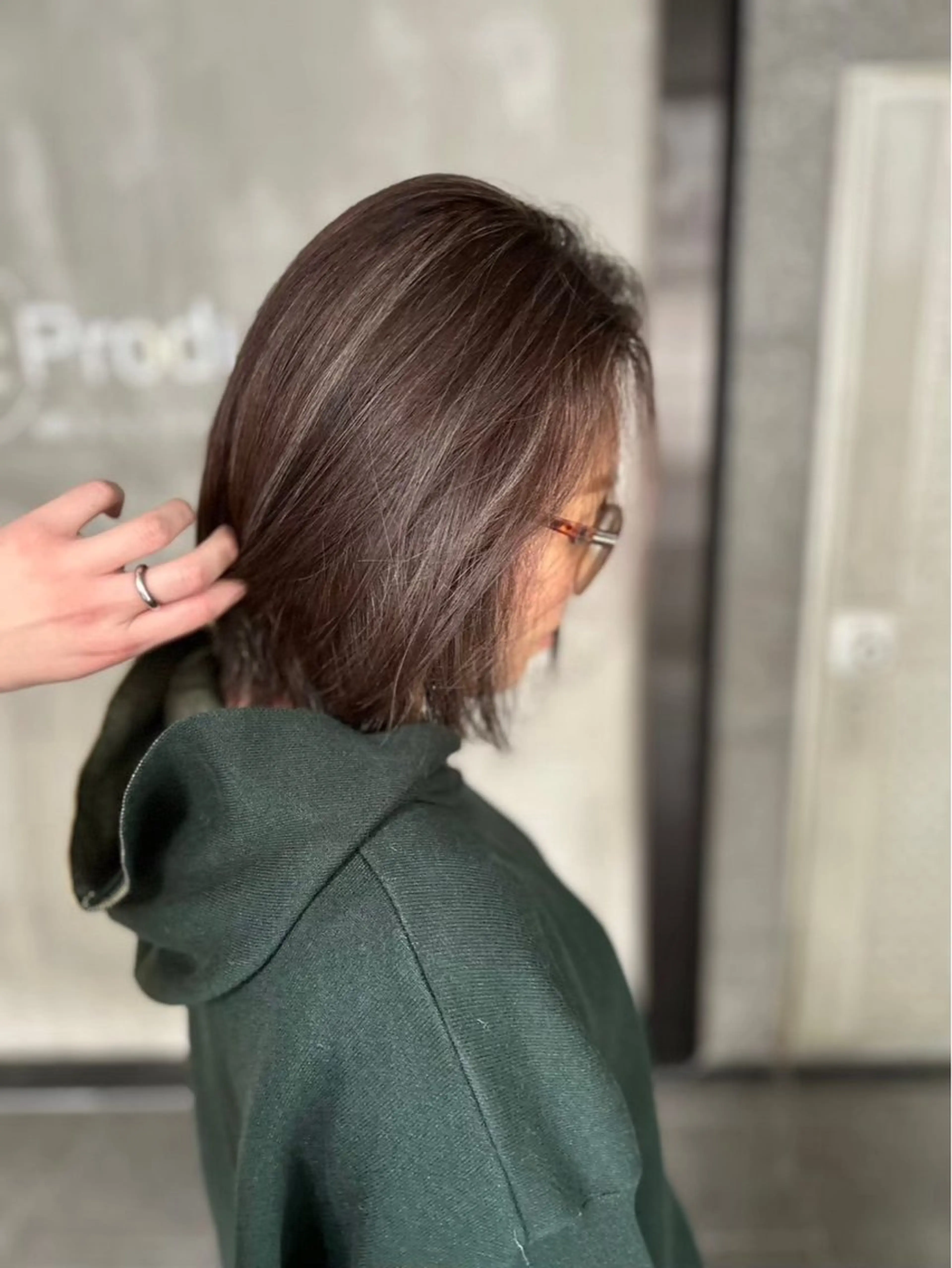 ミディアム カラー 脱白髪染め❕白髪 ぼかし特化🌟ヨコタのヘアスタイル