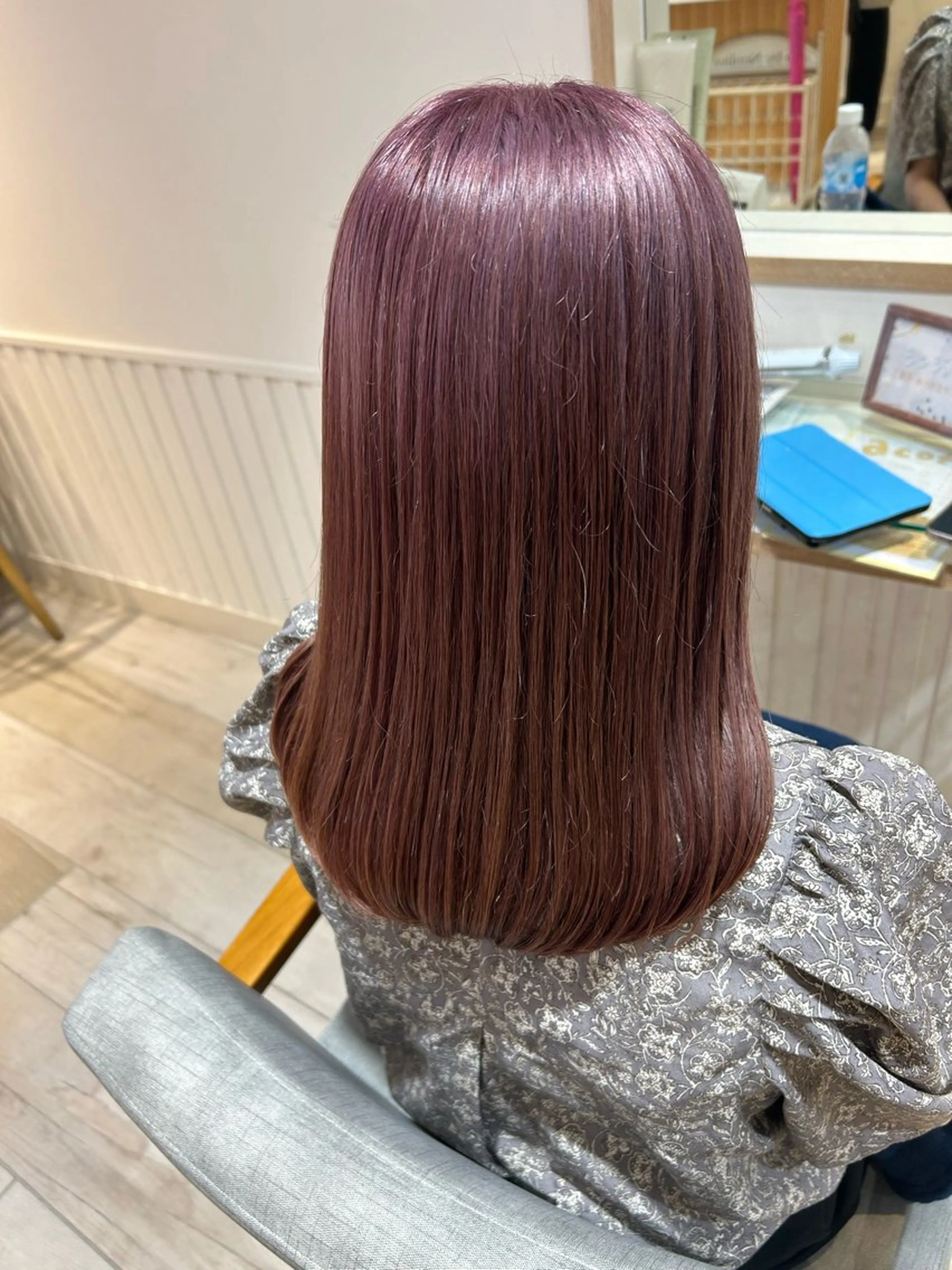 セミロング 大川 夏実のヘアスタイル