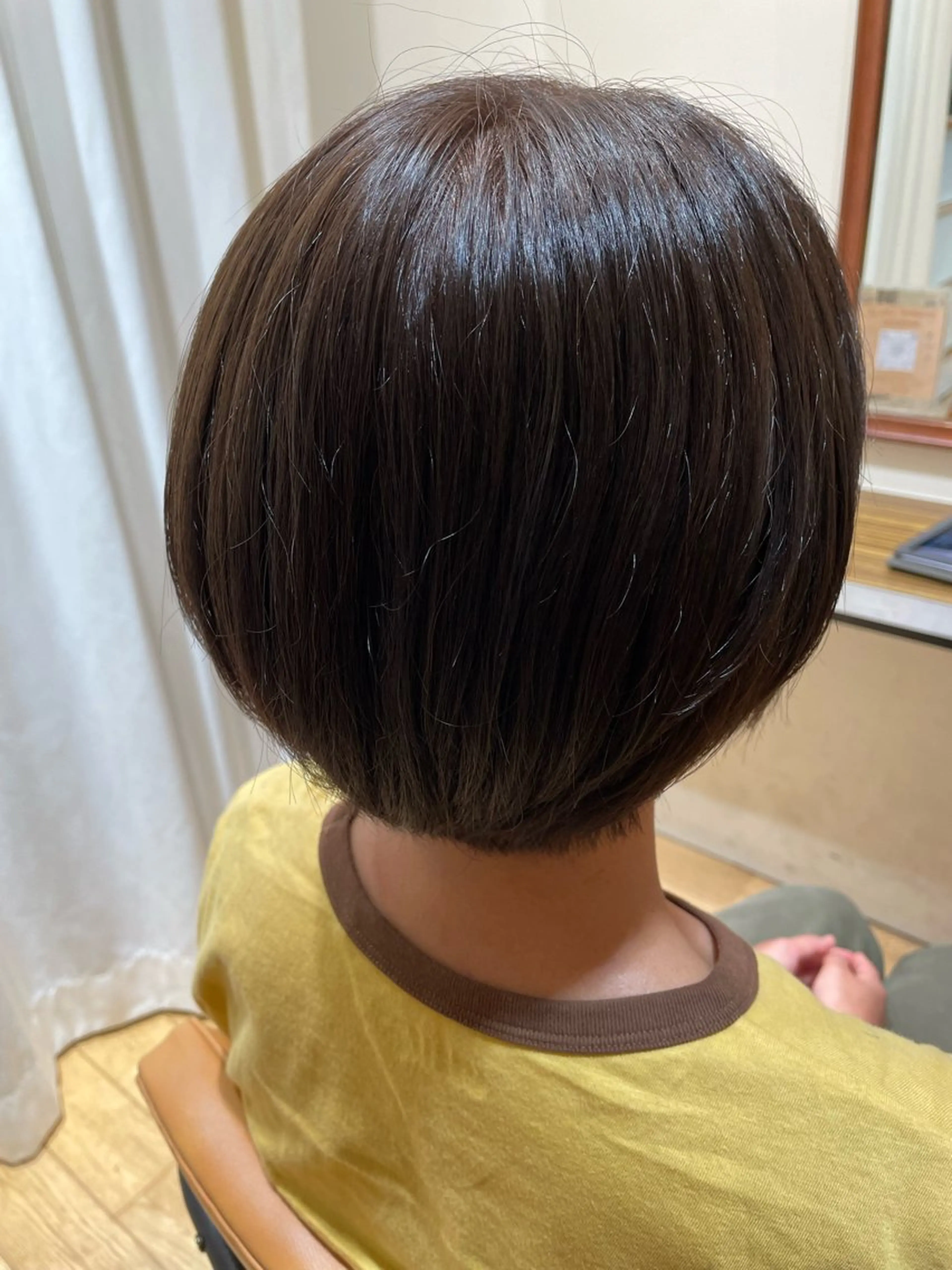 ショート カラー おもだか　がく /レディースカットのヘアスタイル