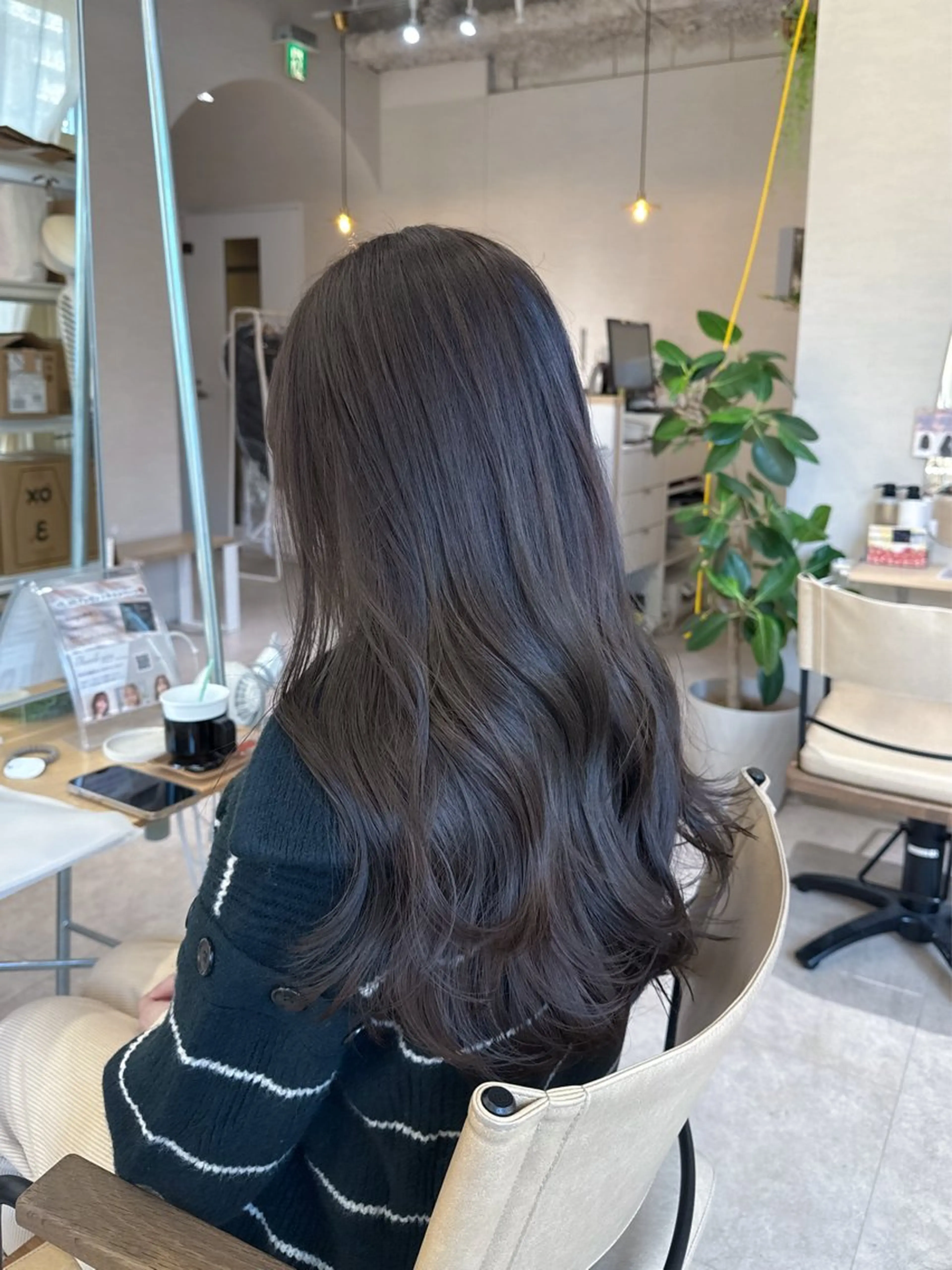 カラー 透明感カラー グレージュ オリーブグレージュ オリーブグレー 辺見 葵のヘアスタイル