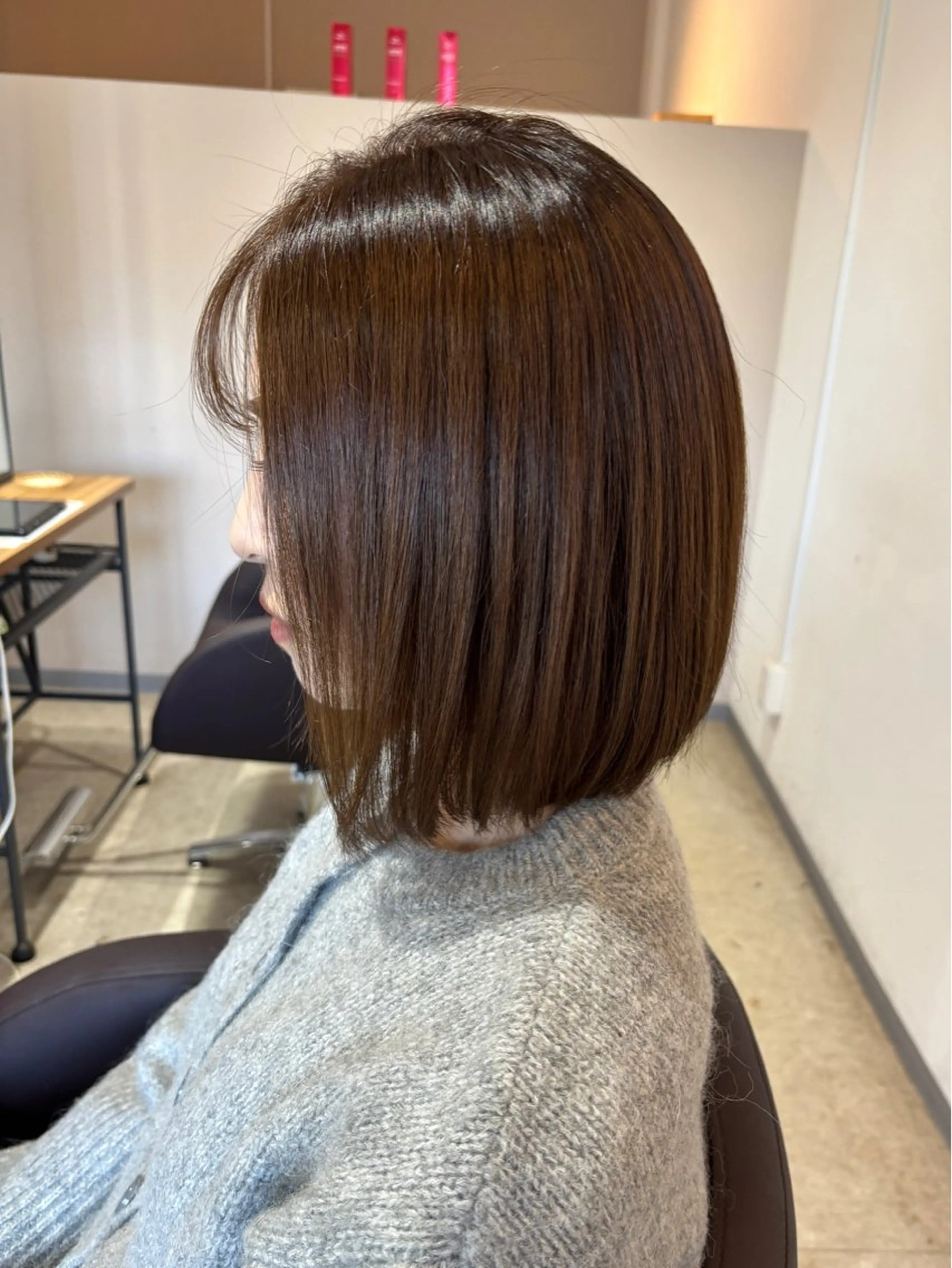 ショート カラー ブリーチカラー🤍 髪質改善🌟のヘアスタイル