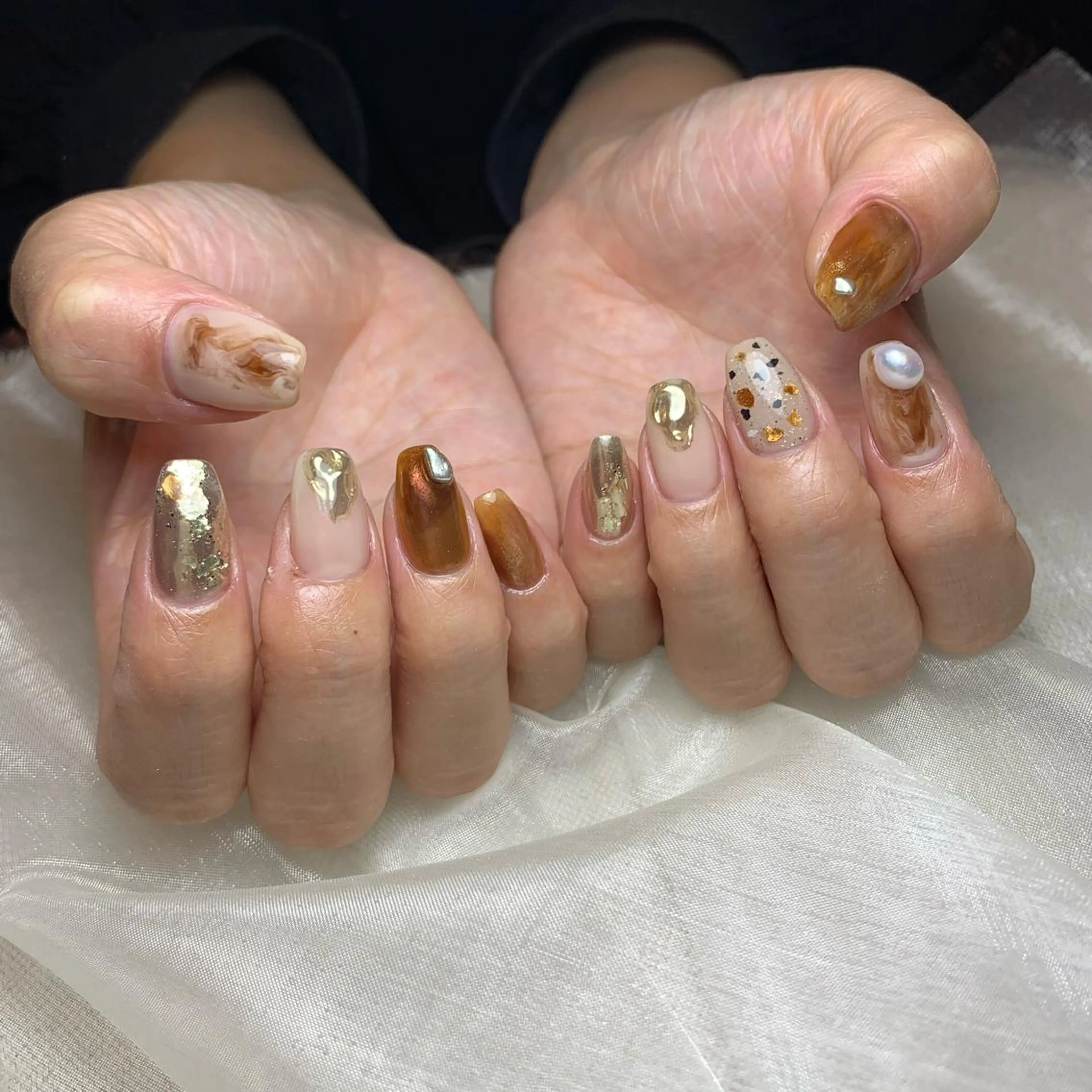 ネイル ハンドネイル repos~ルポ~所属・里見 麗のネイルデザイン