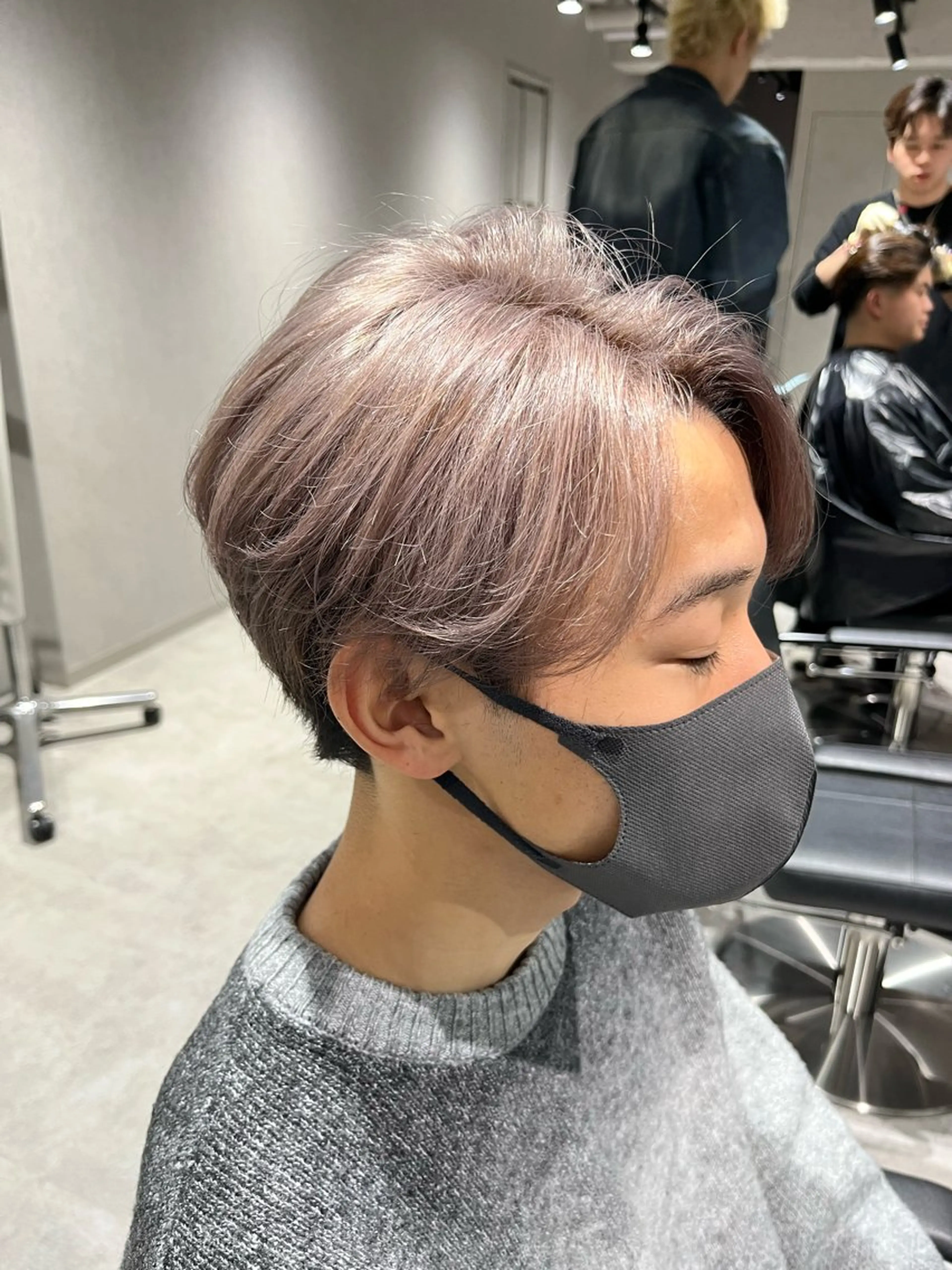 ショート カラー メンズ ラベンダーカラー シルバー カット ヘアカラー トリートメント 【センターパート/ マッシュ】ryokaのヘアスタイル