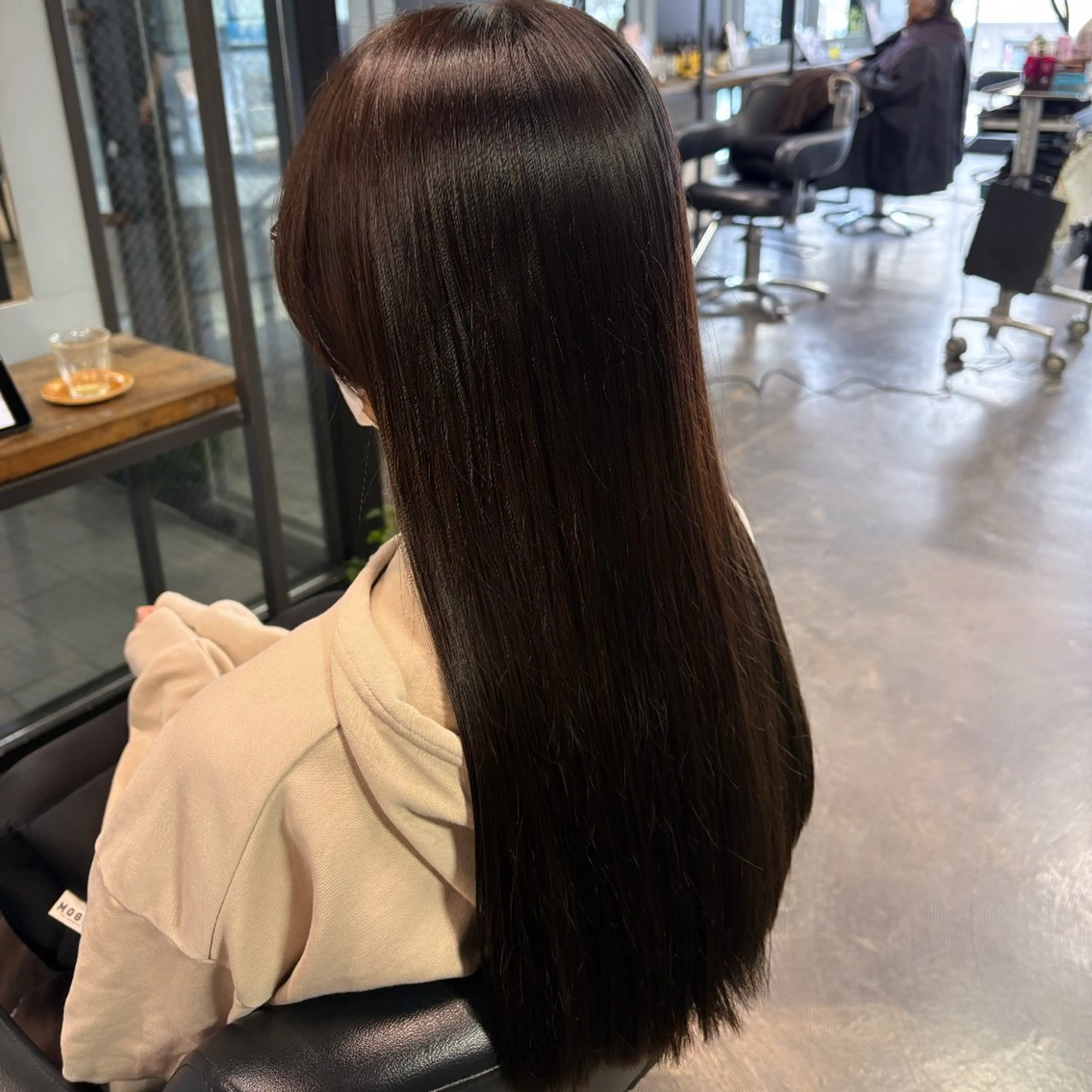 ロング カラー ダークグレー ダークグレージュ グレージュ カット ヘアカラー ユイカ🐮暖色カラー / 再現スタイルのヘアスタイル