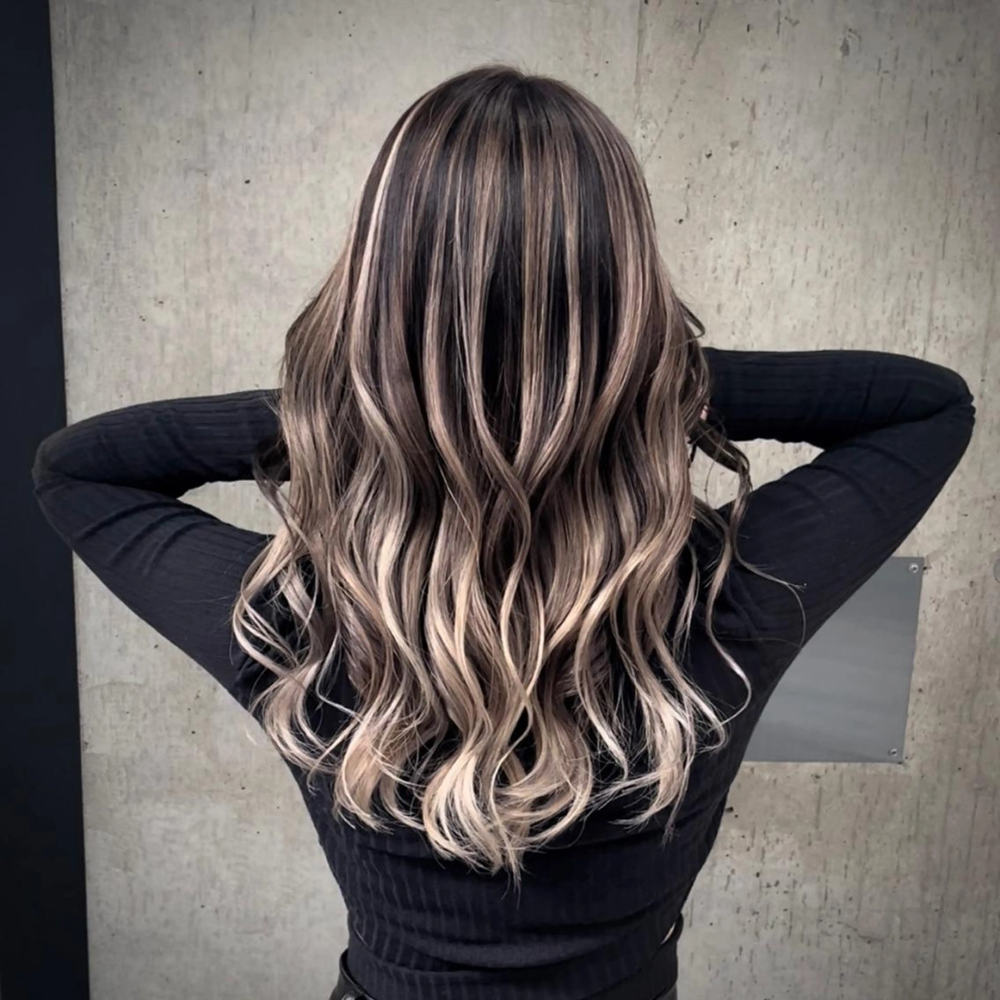 ロング カラー バレイヤージュ デザインカラー ハイライトカラー ハイライト レイヤーカット ヘアカラー 🌈透明感カラー ✨松田龍也🌈のヘアスタイル