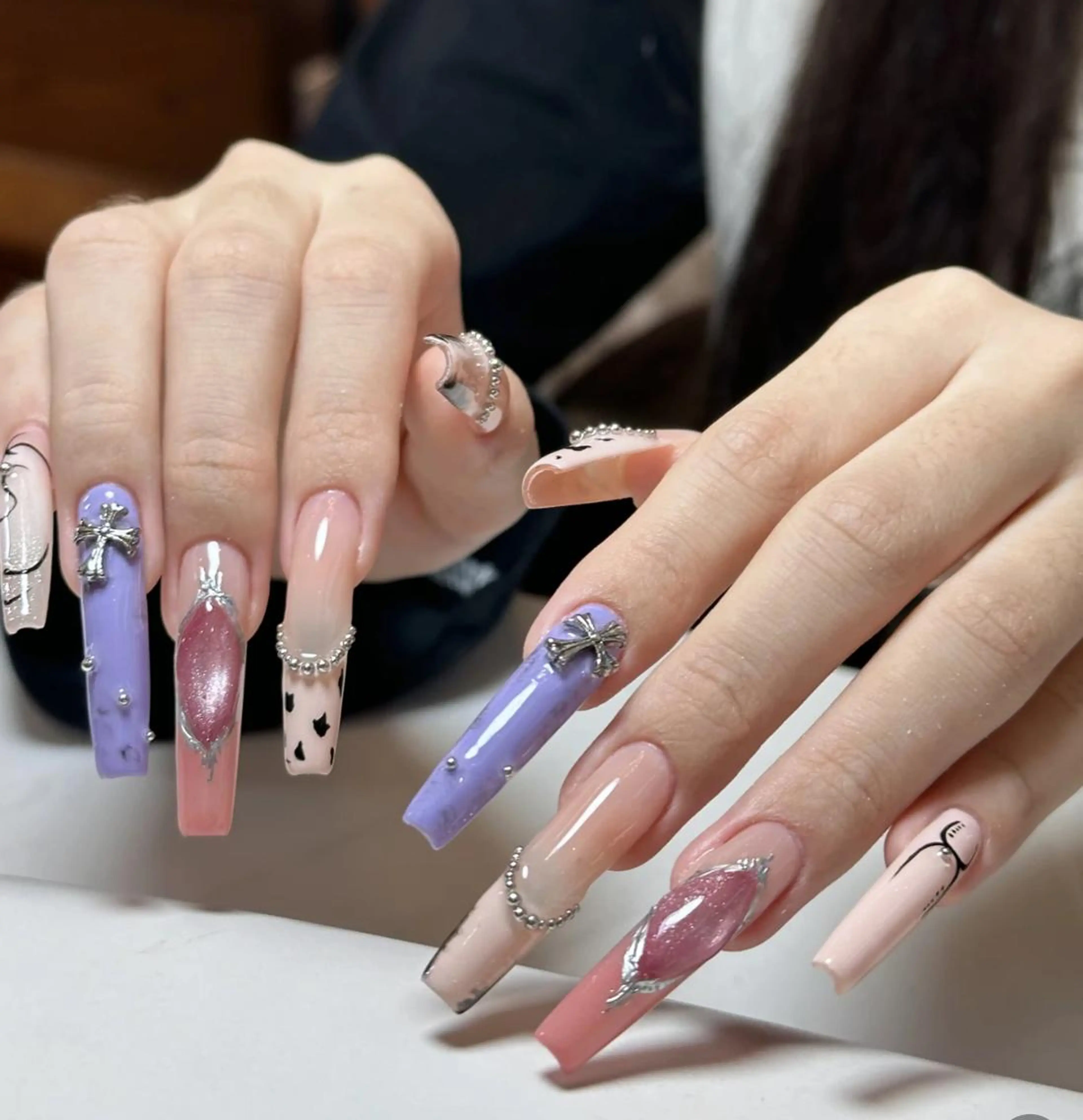 ネイル ハンドネイル ハンドケア 🍑 momo_nailのネイルデザイン