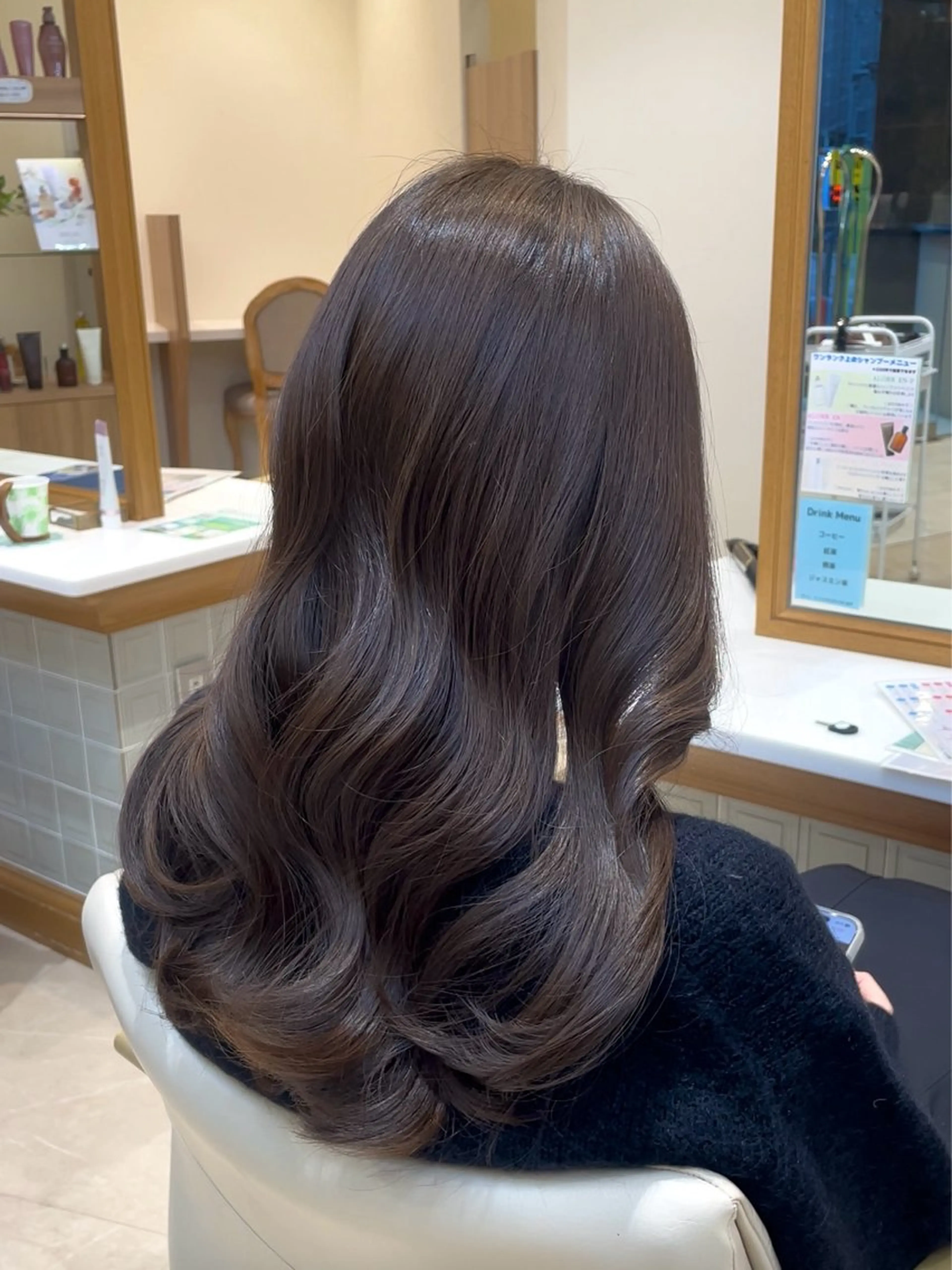 ロング カット ヘアカラー トリートメント 髪質改善ケア/透明感 カラー伊藤 千尋のヘアスタイル