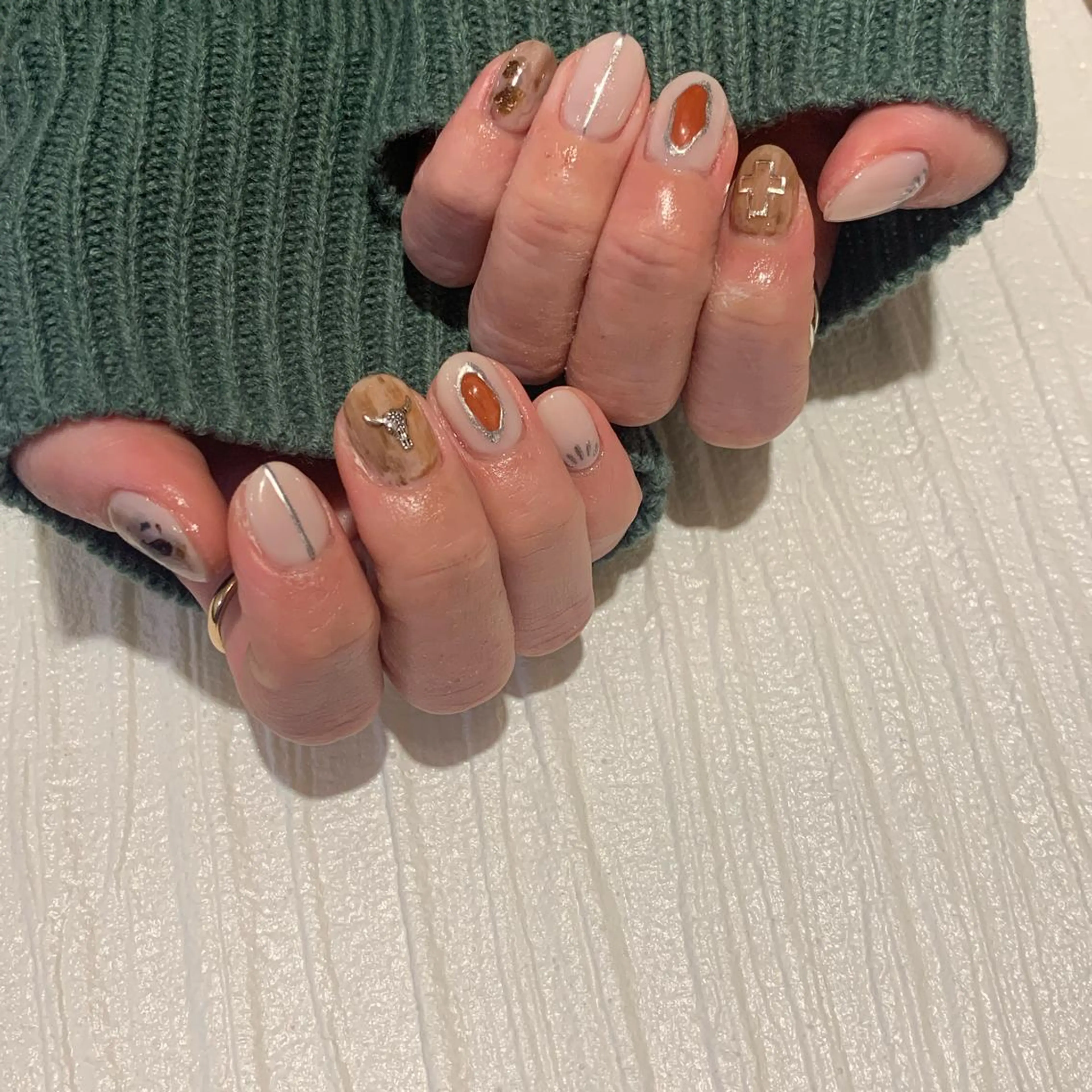 ネイル ハンドネイル revia所属・ERI Nailistのネイルデザイン