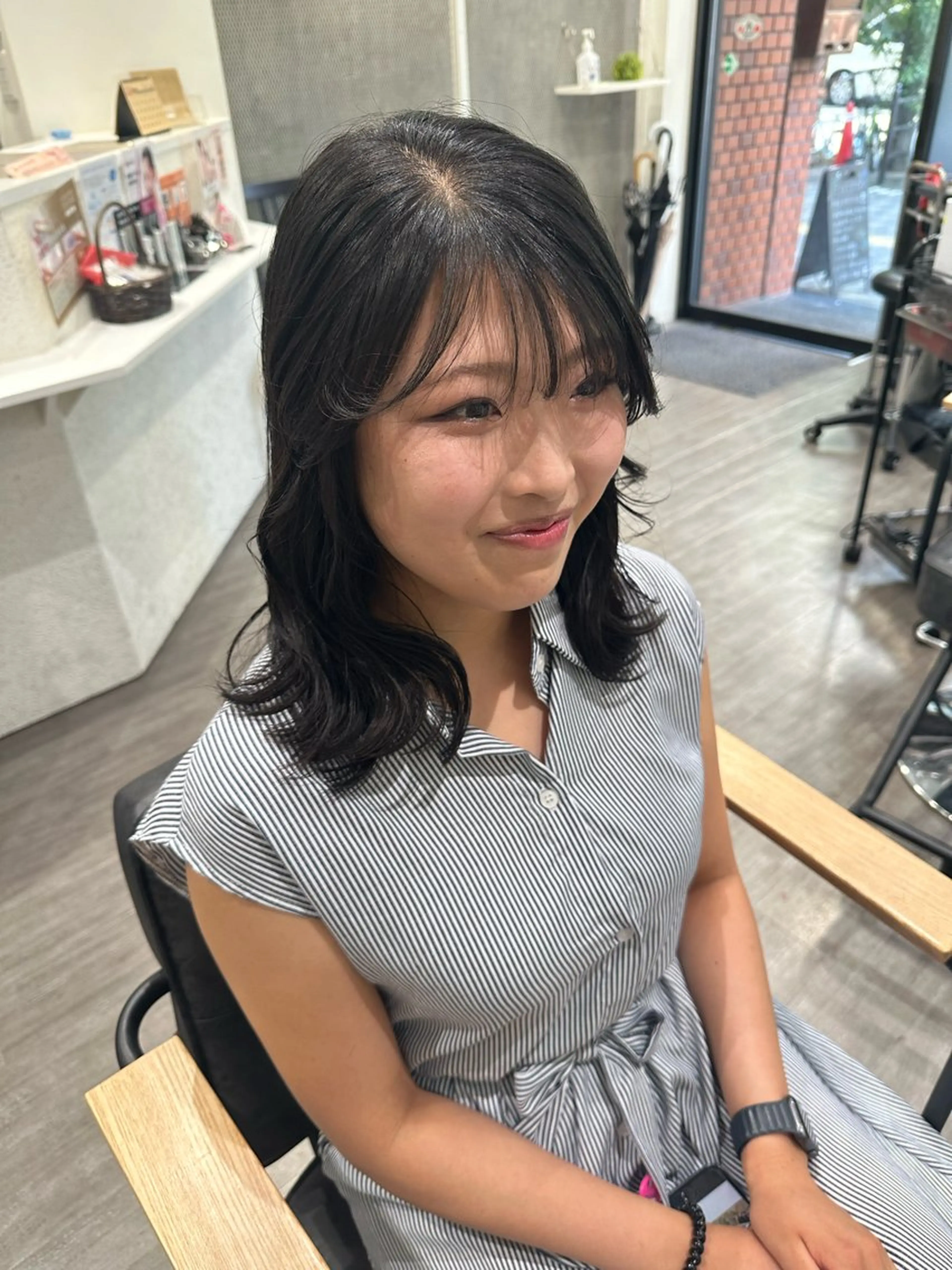 ミディアム 顔まわりレイヤー レイヤーカット 艶髪レイヤー上田 紗也🇰🇷💗のヘアスタイル