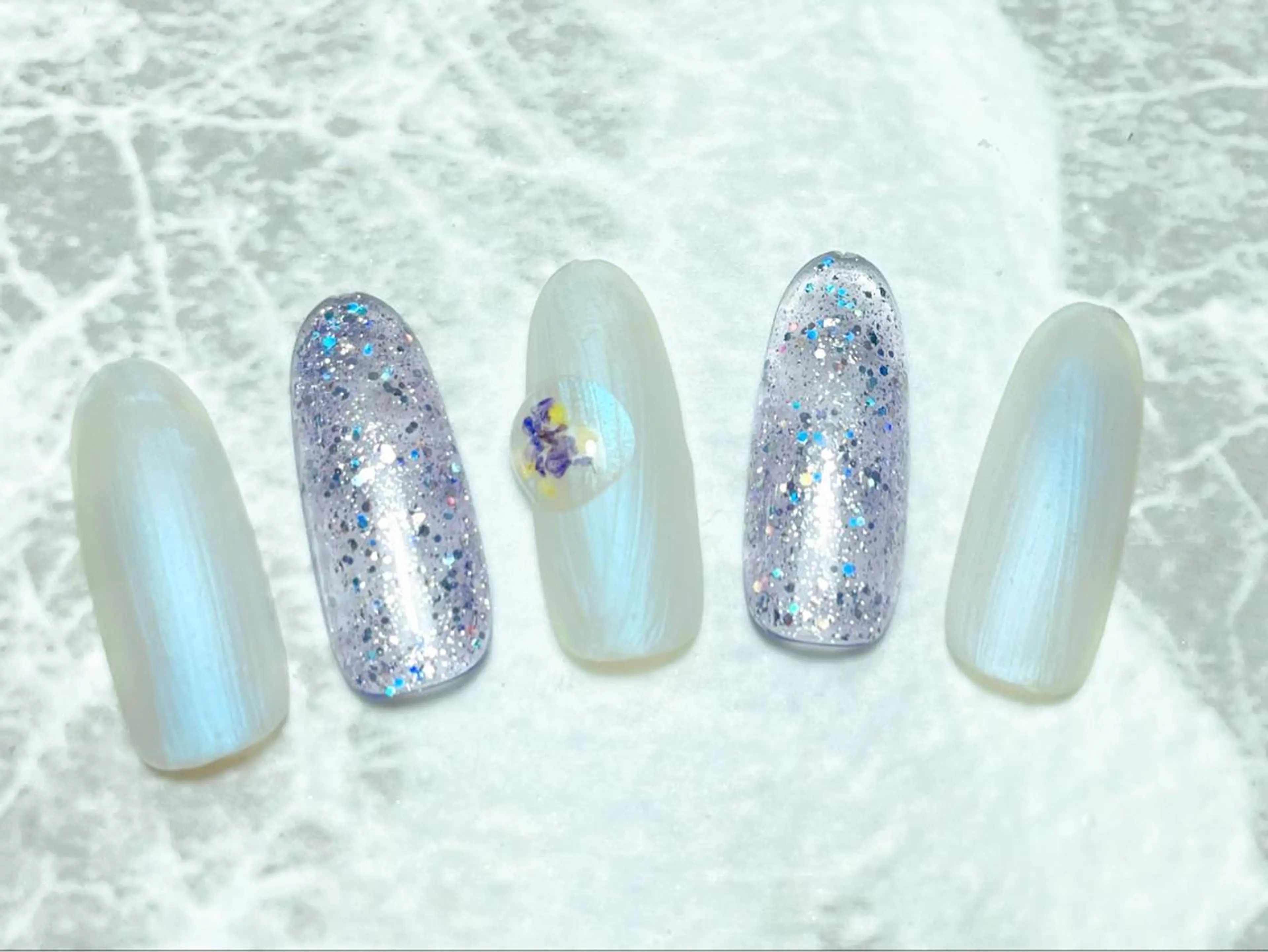 ネイル ハンドネイル マジックミラー所属・マジック ミラーのネイルデザイン