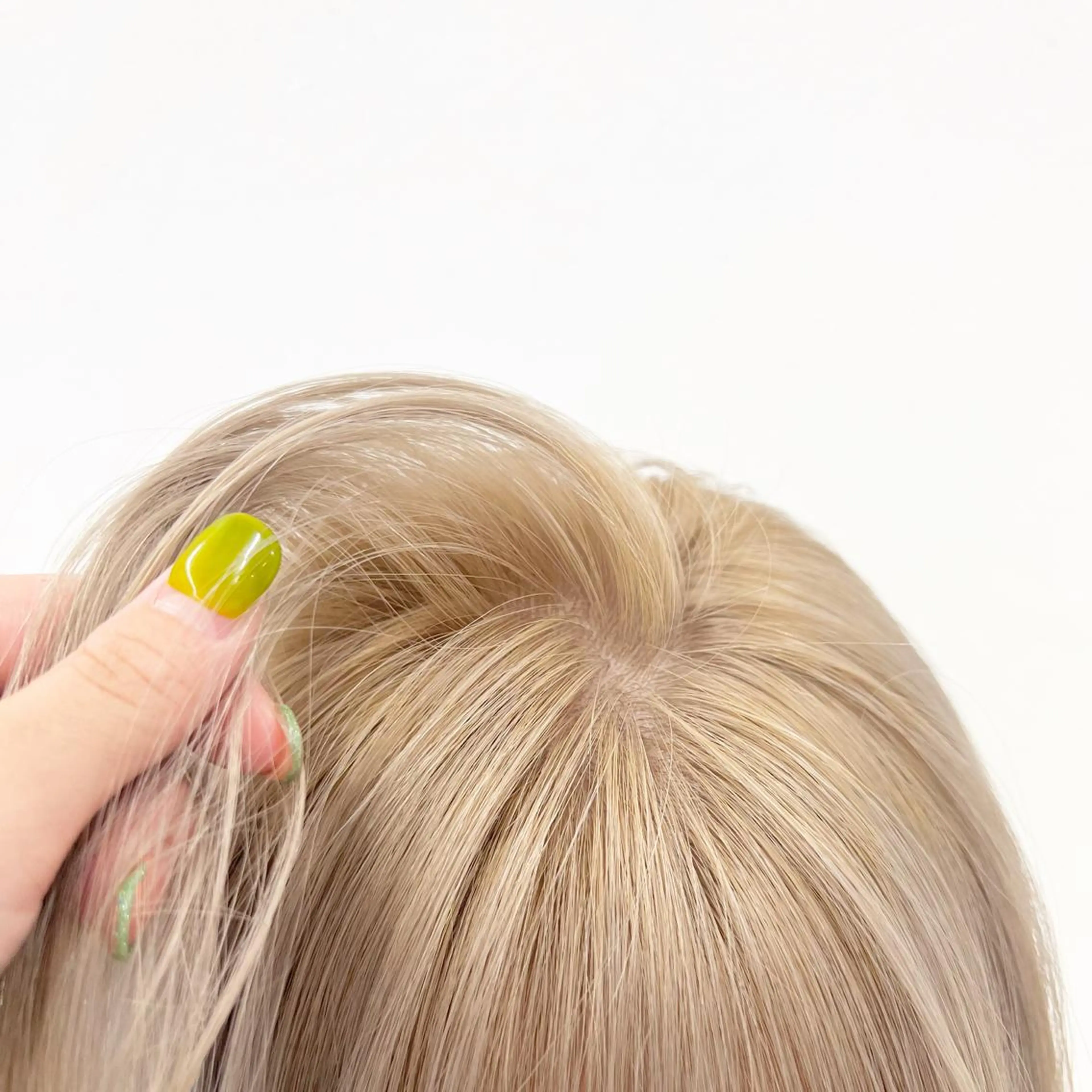 ショート カラー ヘアアレンジ ブリーチ ブロンド ケアブリーチ ヘアカラー トリートメント HARU//原宿🤍 リピート率NO.1のヘアスタイル