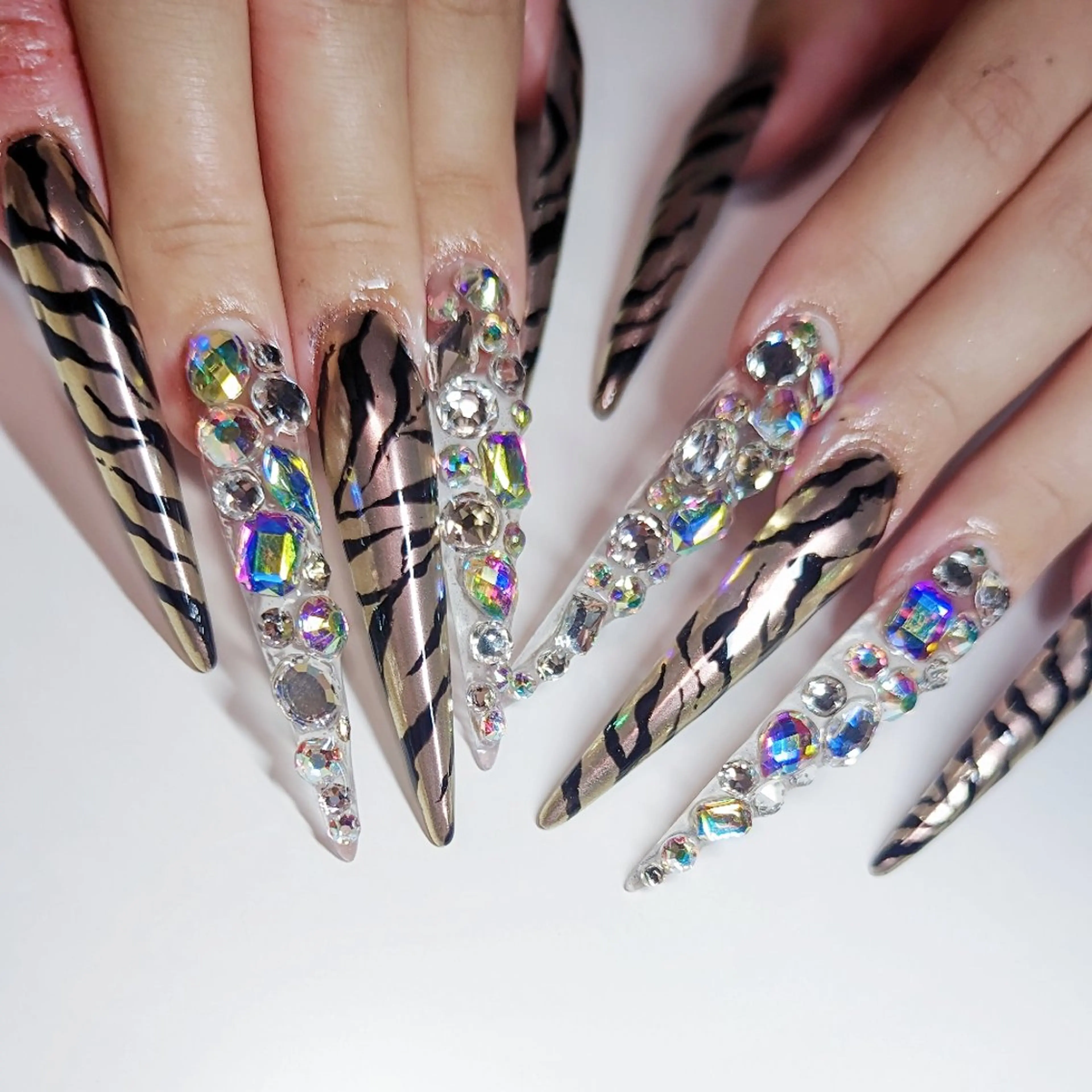 ネイル ハンドネイル クロキ 。のネイルデザイン