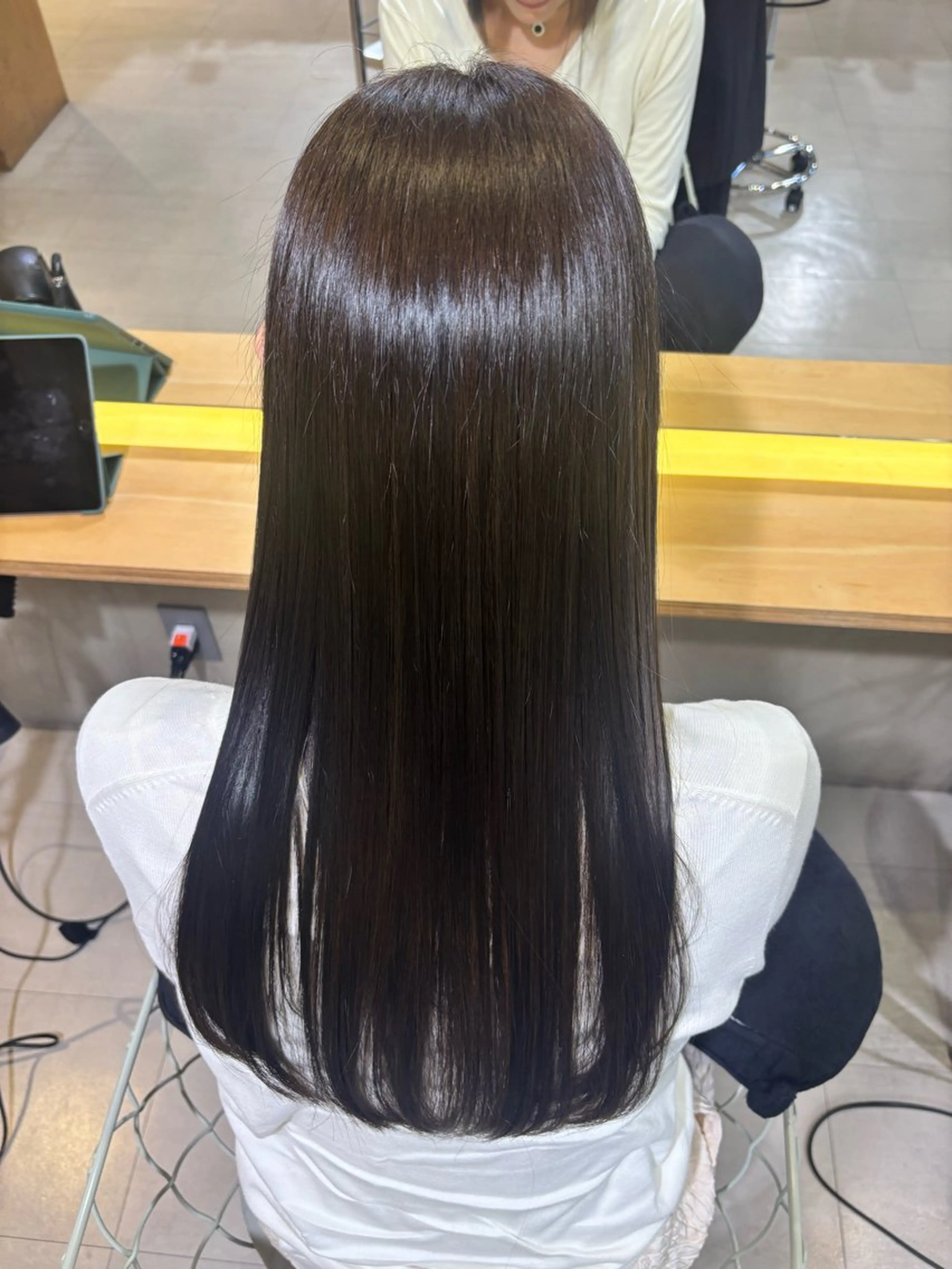 ロング Kazuha /透明感カラーのヘアスタイル