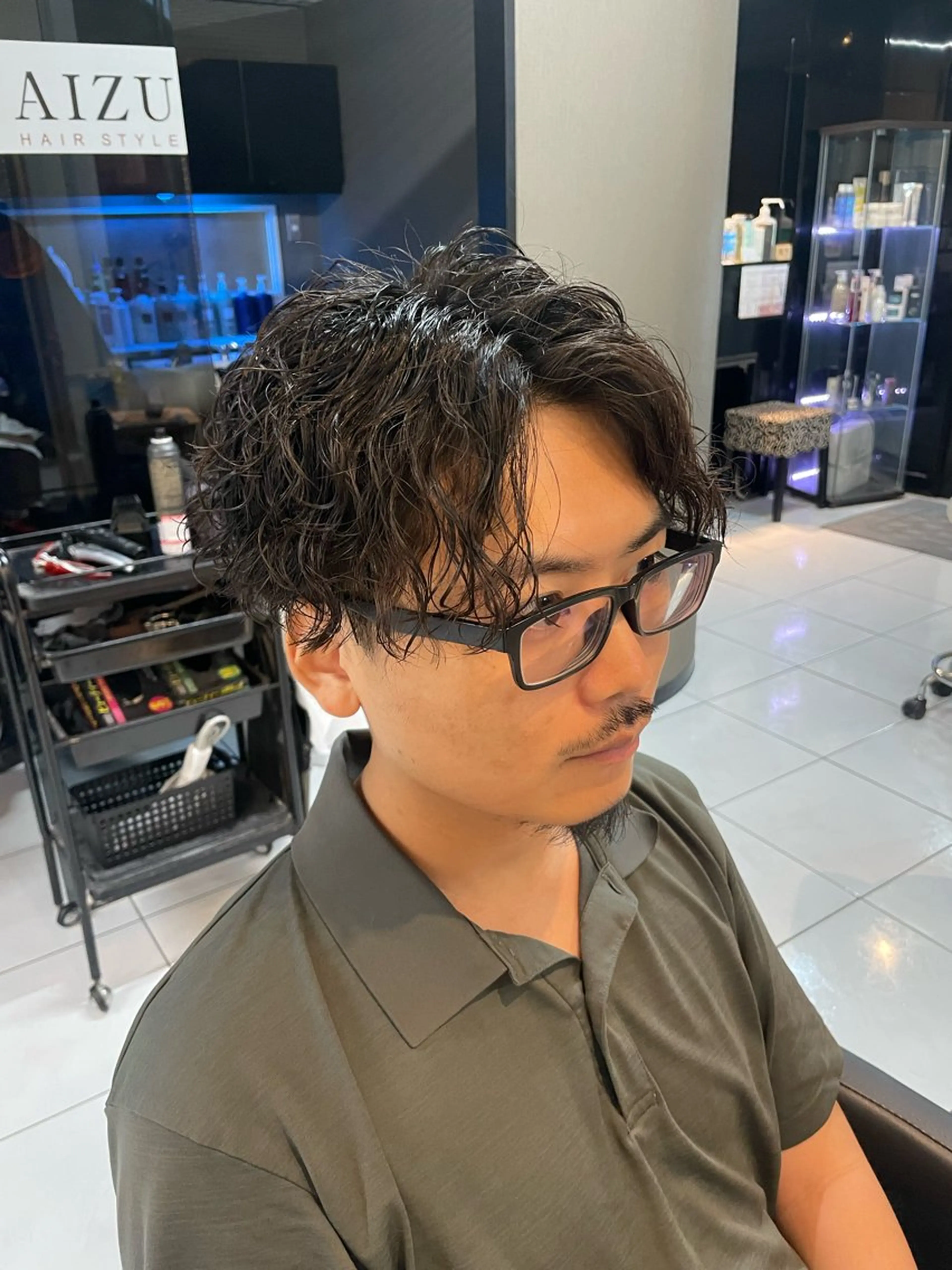 ショート カラー パーマ メンズ メンズパーマ ツイストスパイラルパーマ スパイラルパーマ カット パーマ 🔥お値段以上🔥 メンズ特化たかひろのヘアスタイル