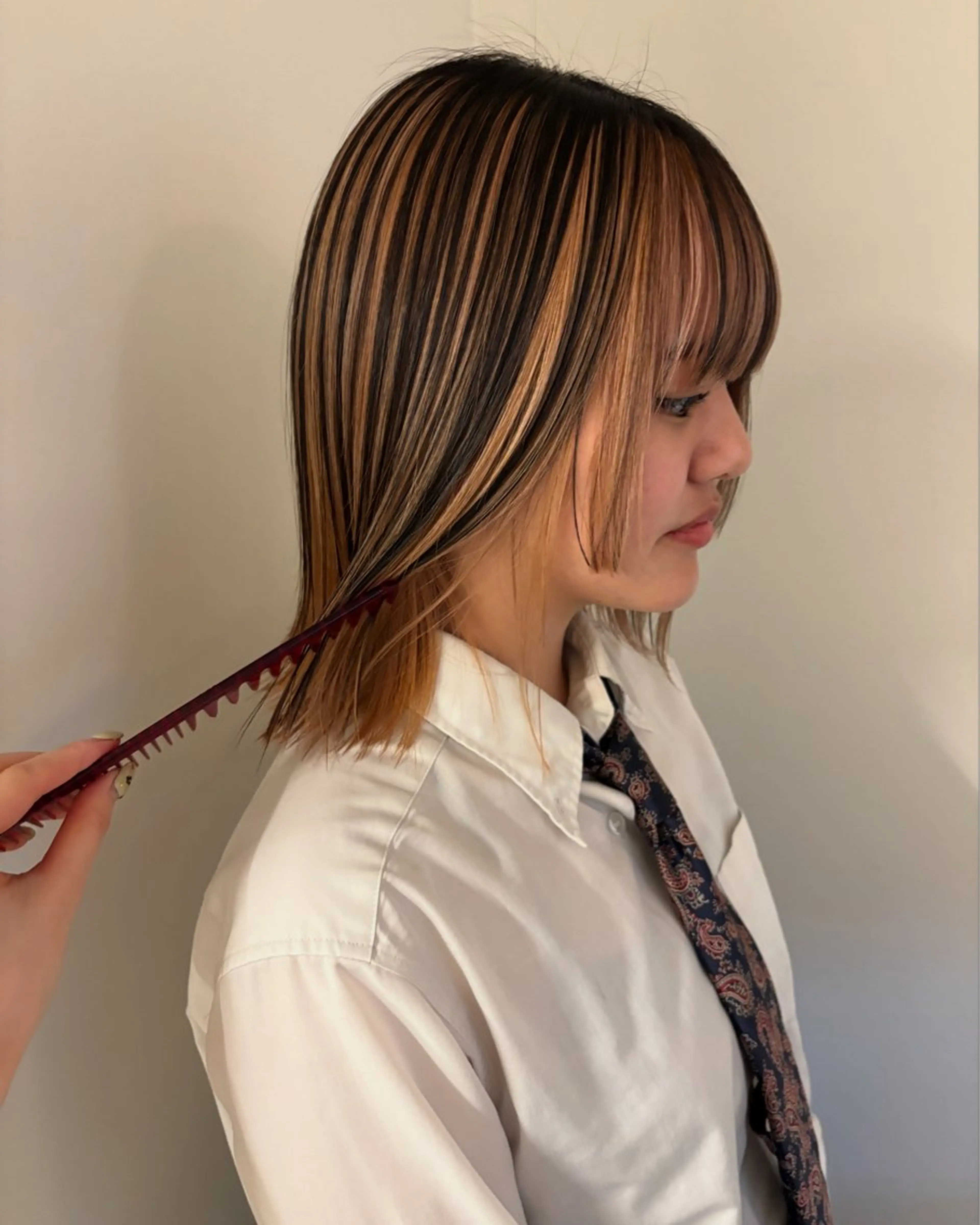 セミロング ヘアカラー トリートメント ヘアセット tonari所属・ブリーチモデル/ カットモデル/Riaのヘアスタイル