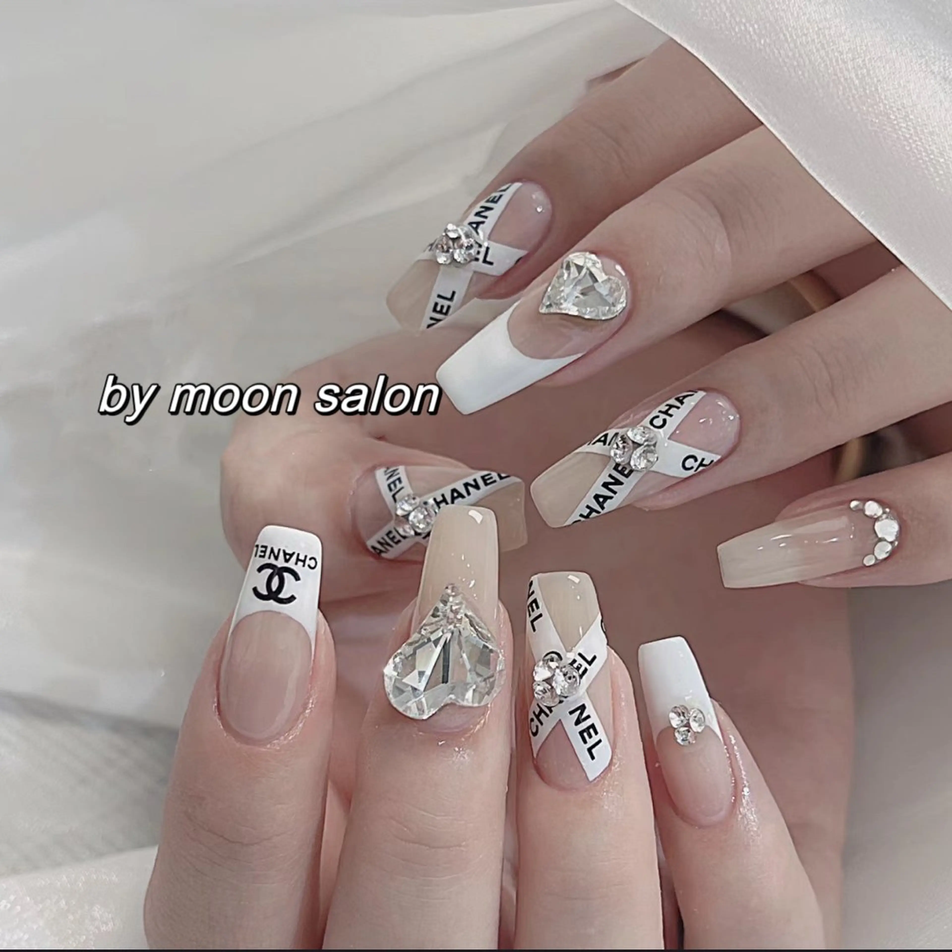 ネイル ハンドネイル ハンドケア 🍑 momo_nailのネイルデザイン