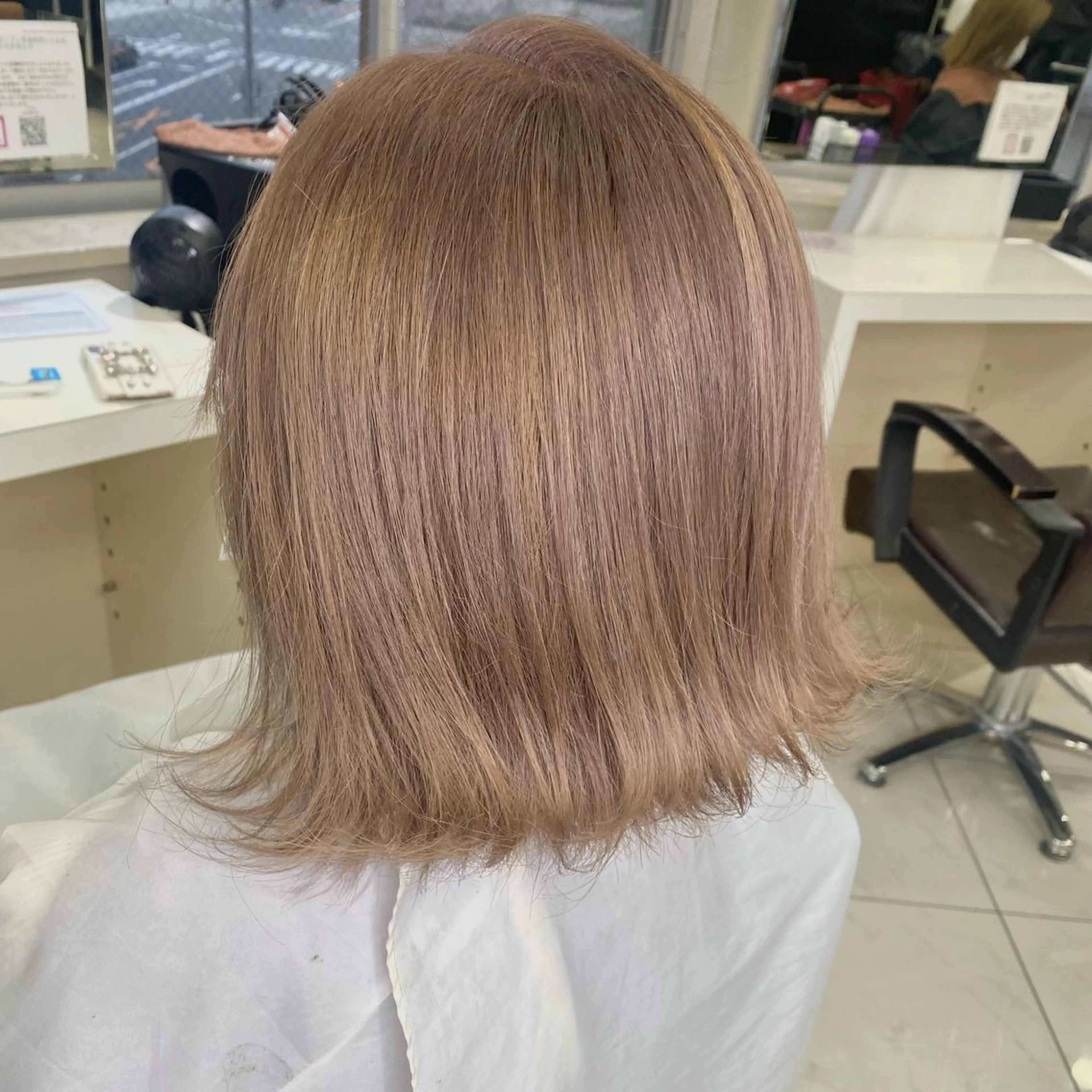 ミディアム カラー ヘアカラー トリートメント シールエクステ特化 ハイトーン、NANAのヘアスタイル