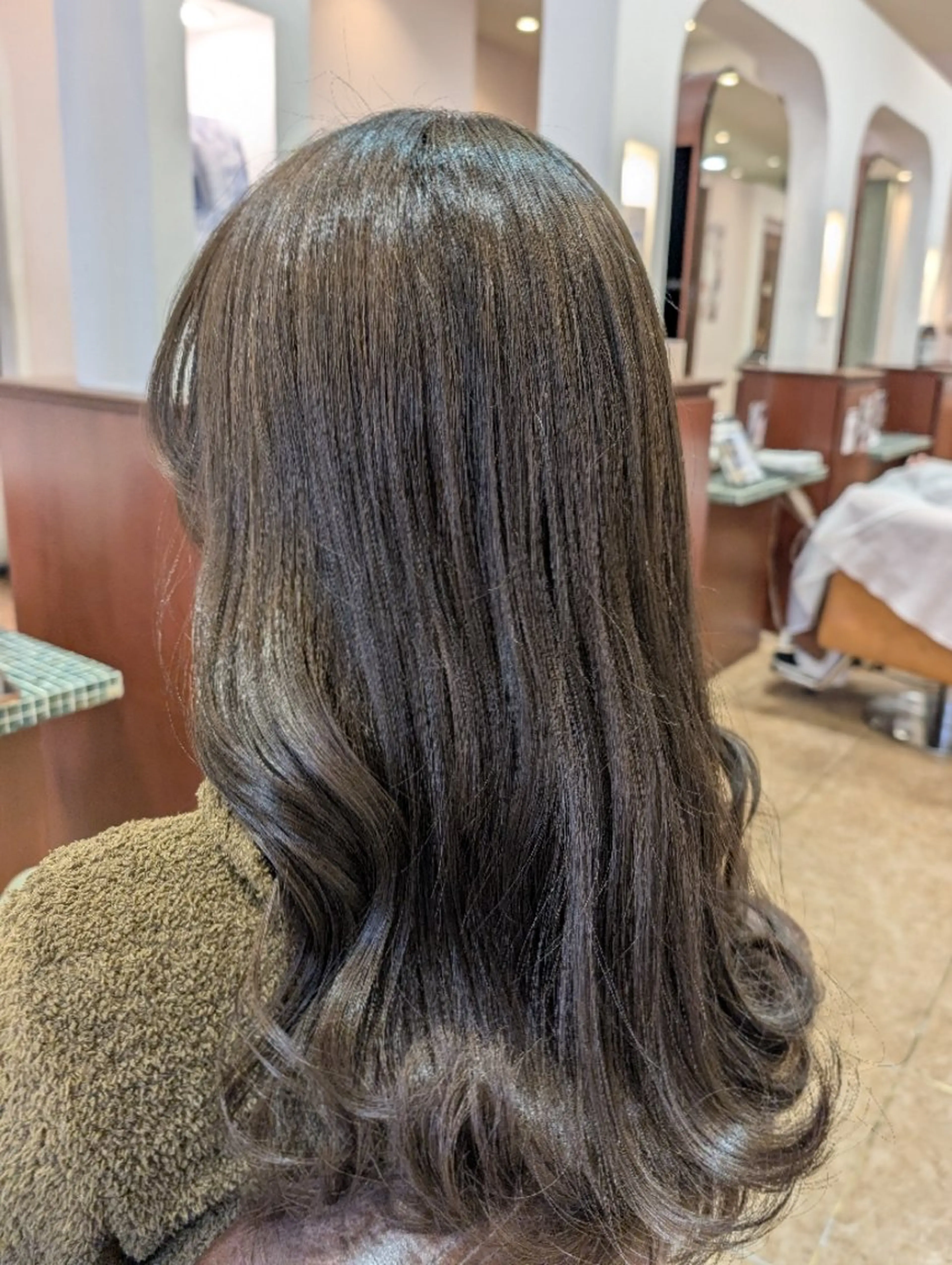 セミロング カラー ブラウンカラー オリーブブラウン カット ヘアカラー ブランシェ勝川南口店 石原 あゆみのマツエク・マツパデザイン