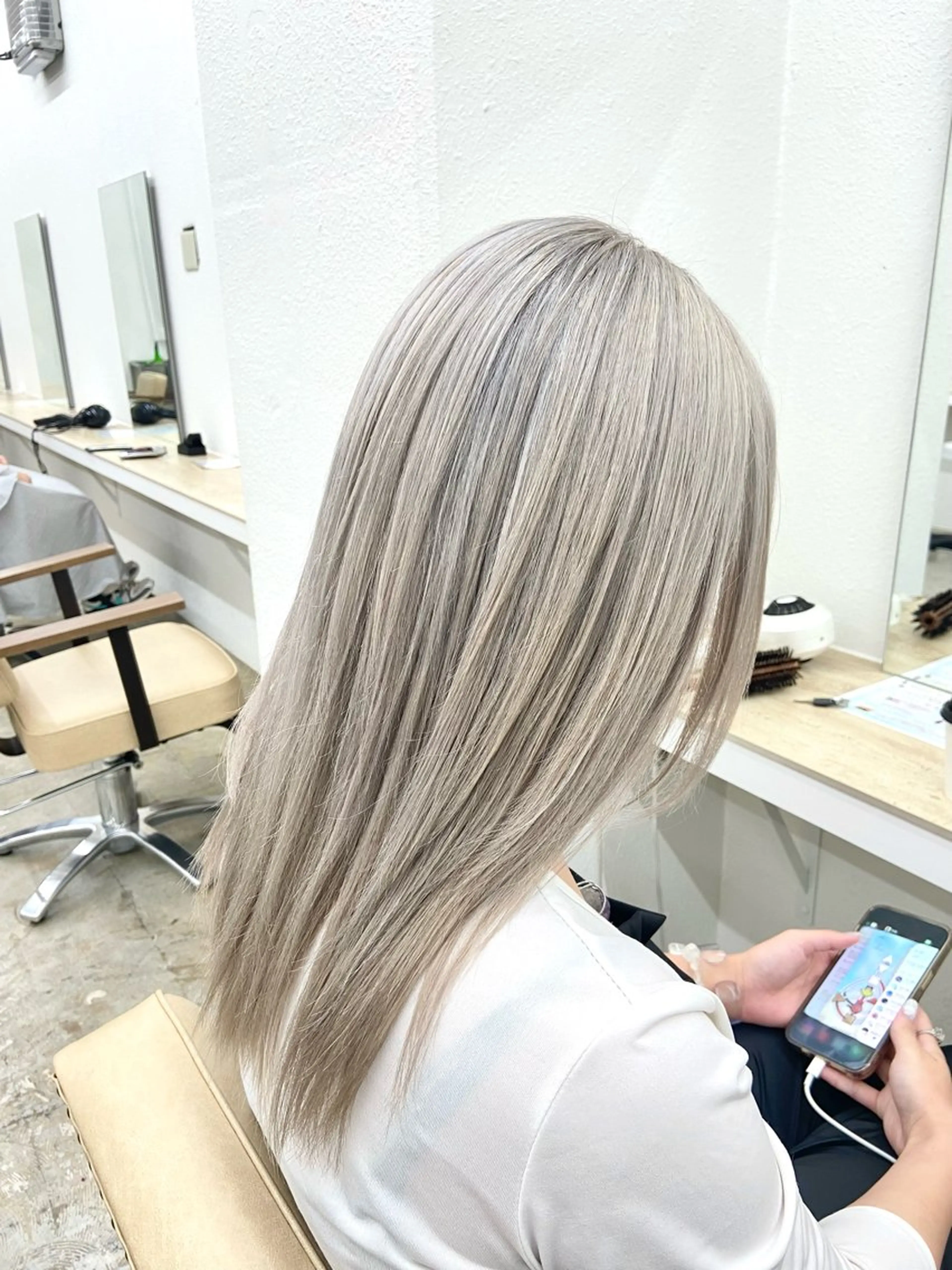 セミロング カラー BOB🌟ハイトーン /ブリーチ/TAKUのヘアスタイル