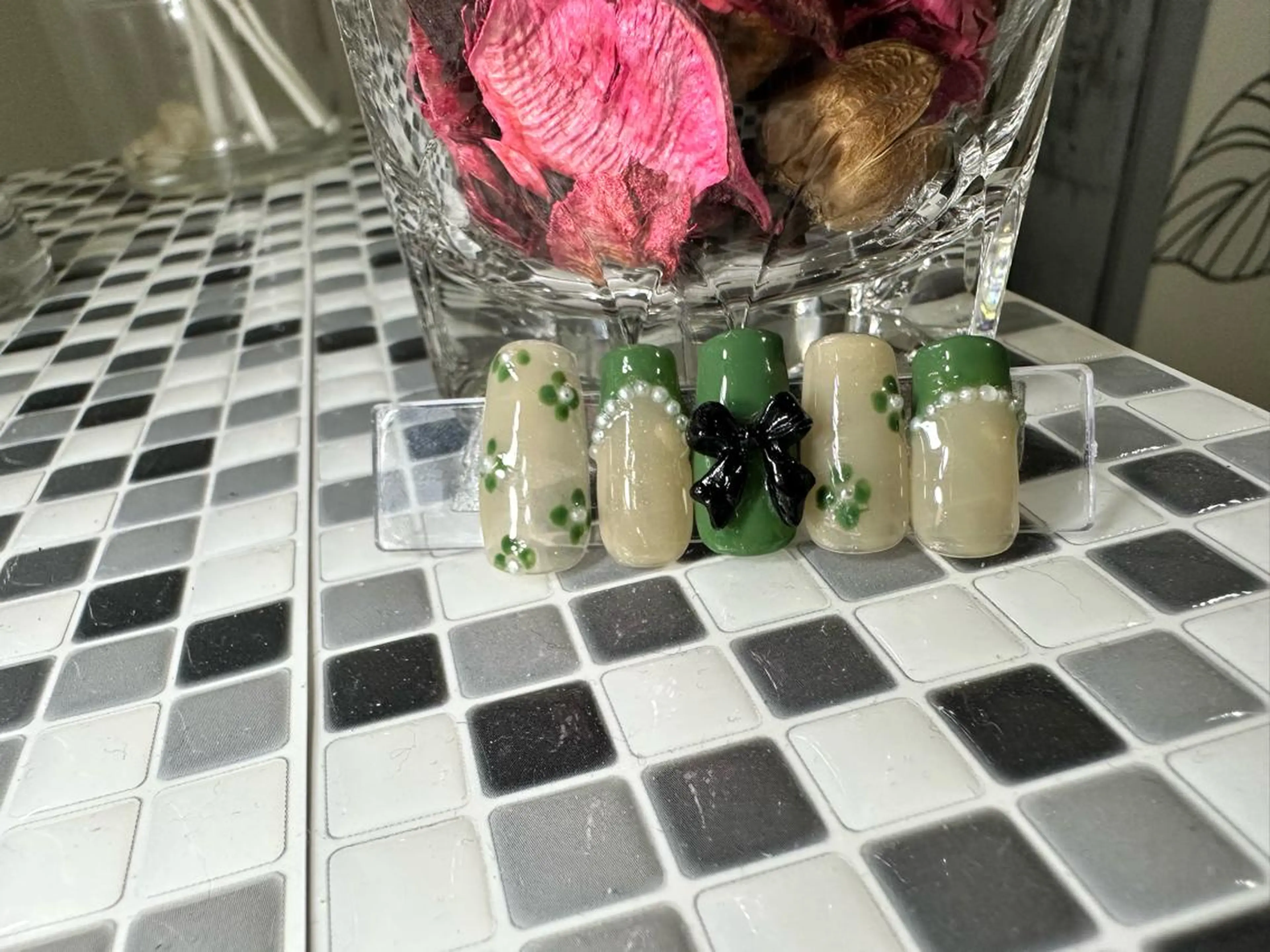 ネイル 新山 聖のネイルデザイン