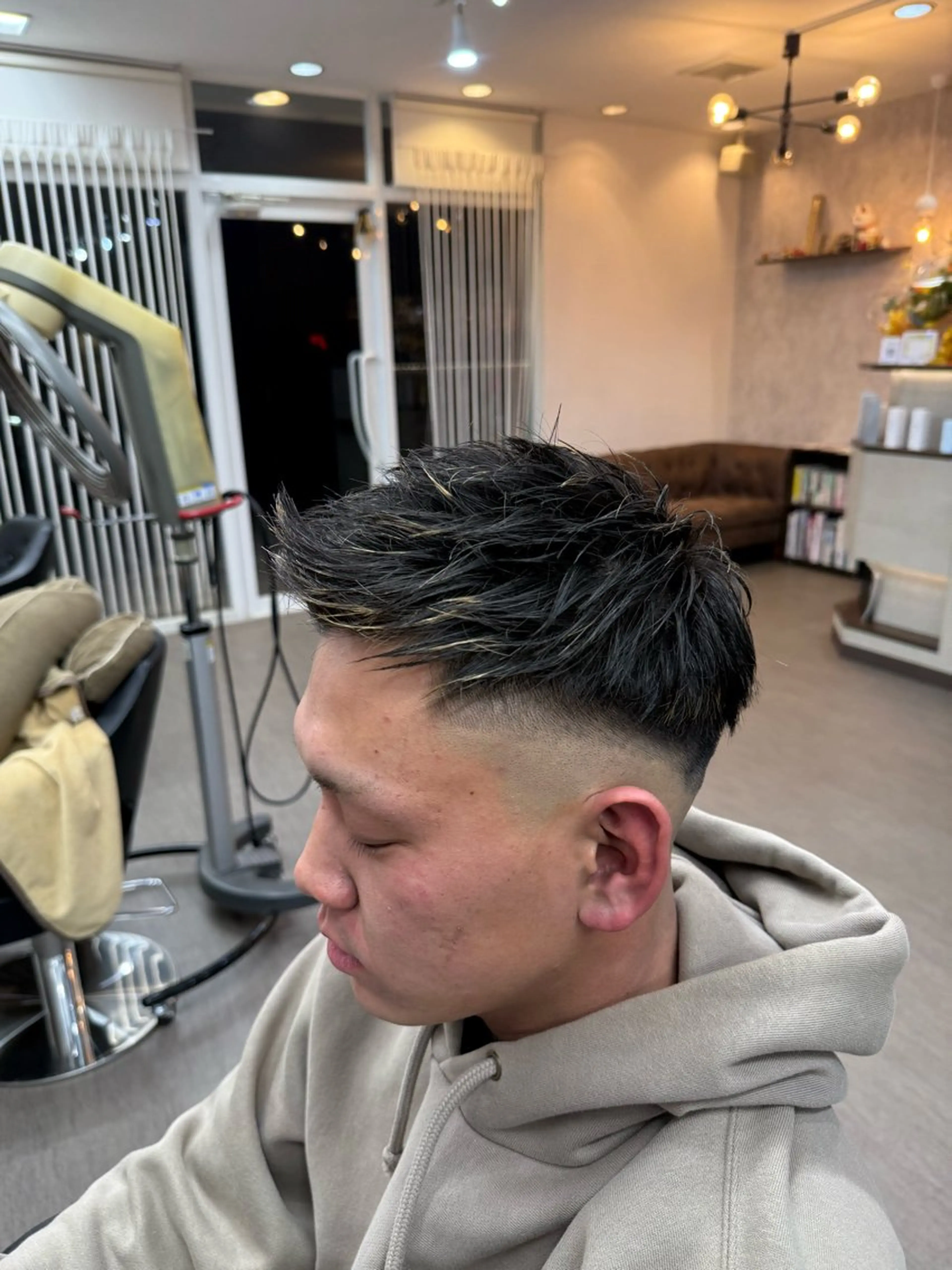 ショート Hair Peace所属・戎 歩のヘアスタイル