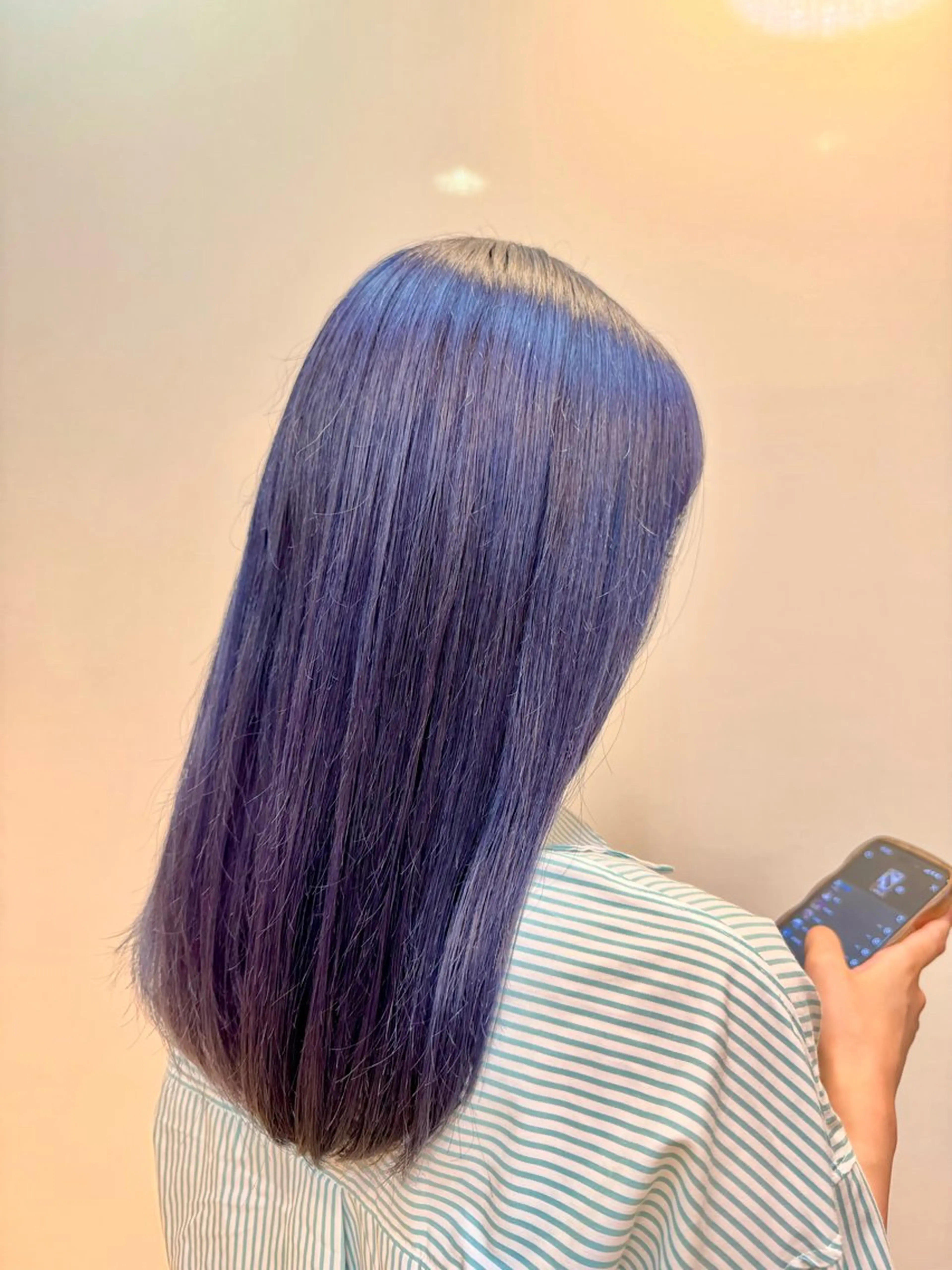 セミロング カラー 透明感カラー 安樂 優希のヘアスタイル