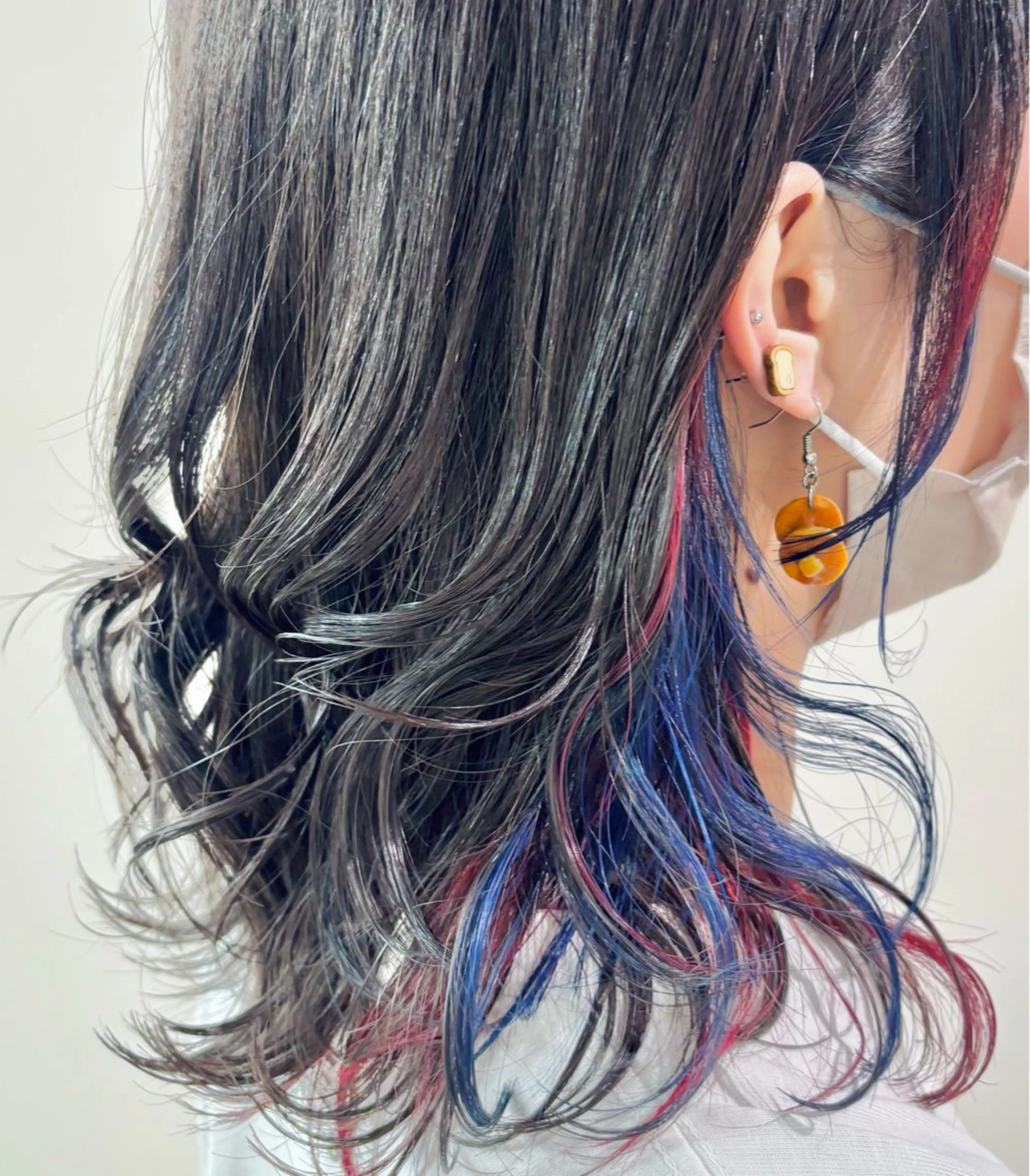 セミロング カラー 古川 琴美のヘアスタイル