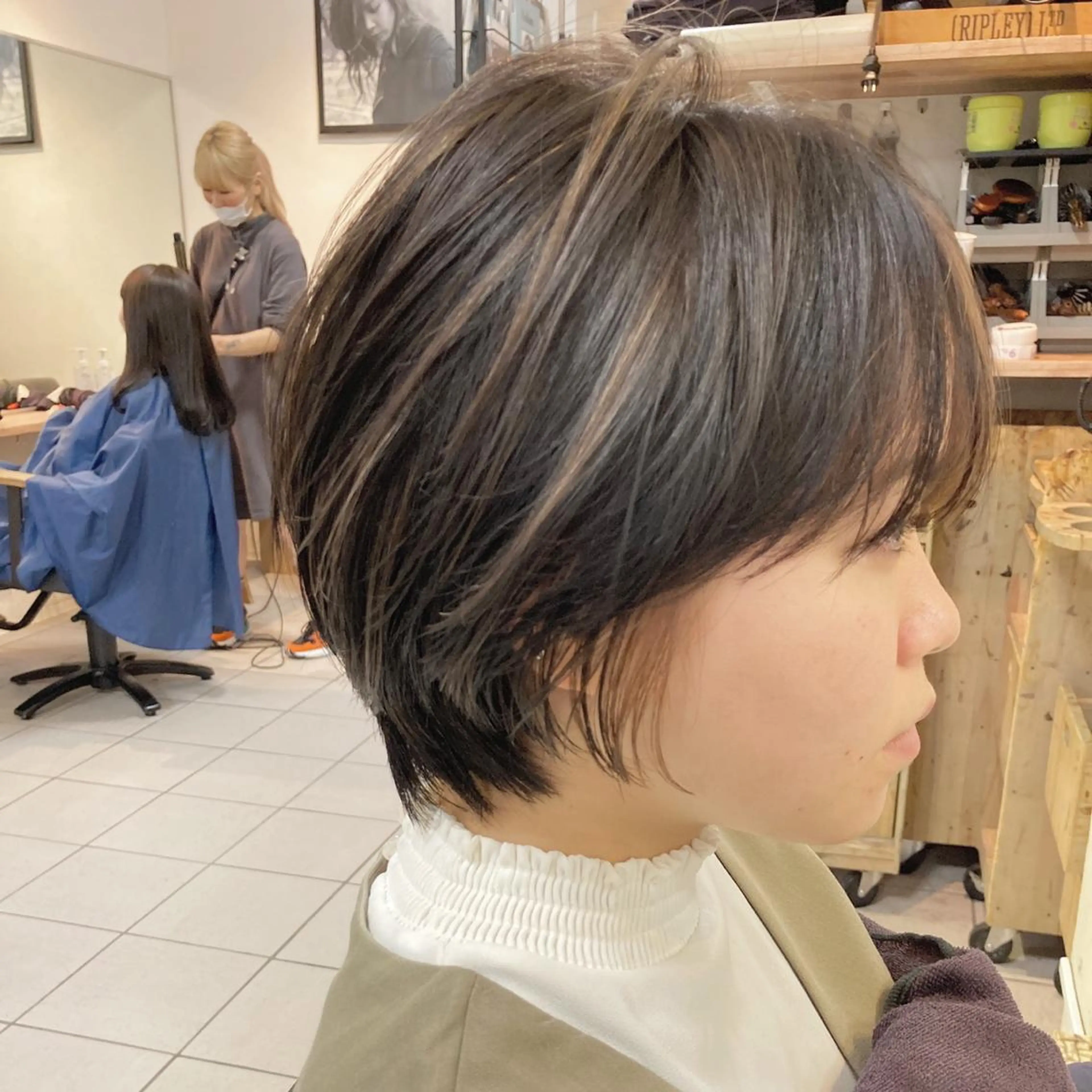 ショート カラー 髪質改善ストレート/ ブリーチ／渋谷　福田のヘアスタイル