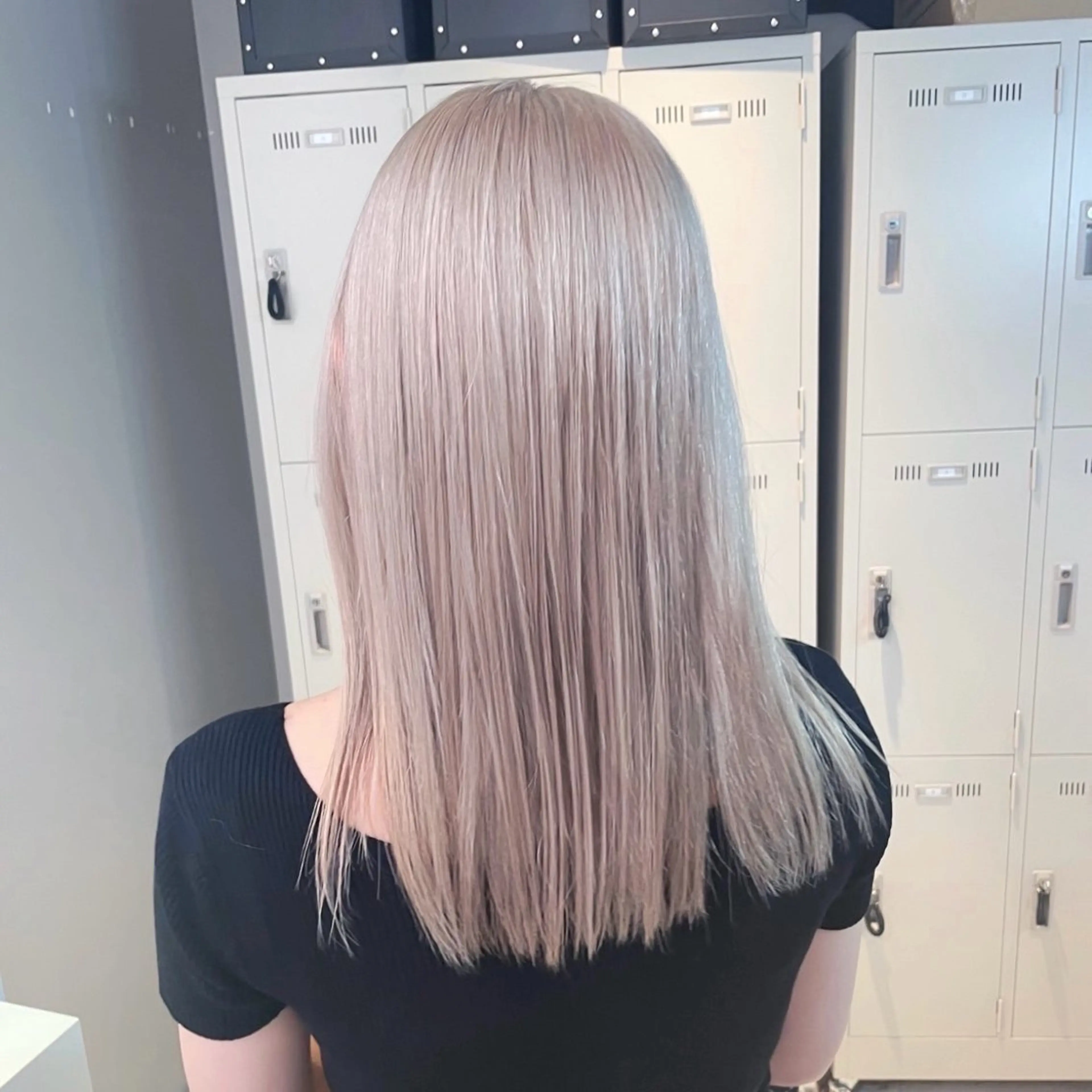 ロング カラー 艶髪グレージュ特化/ CHIKARAのヘアスタイル