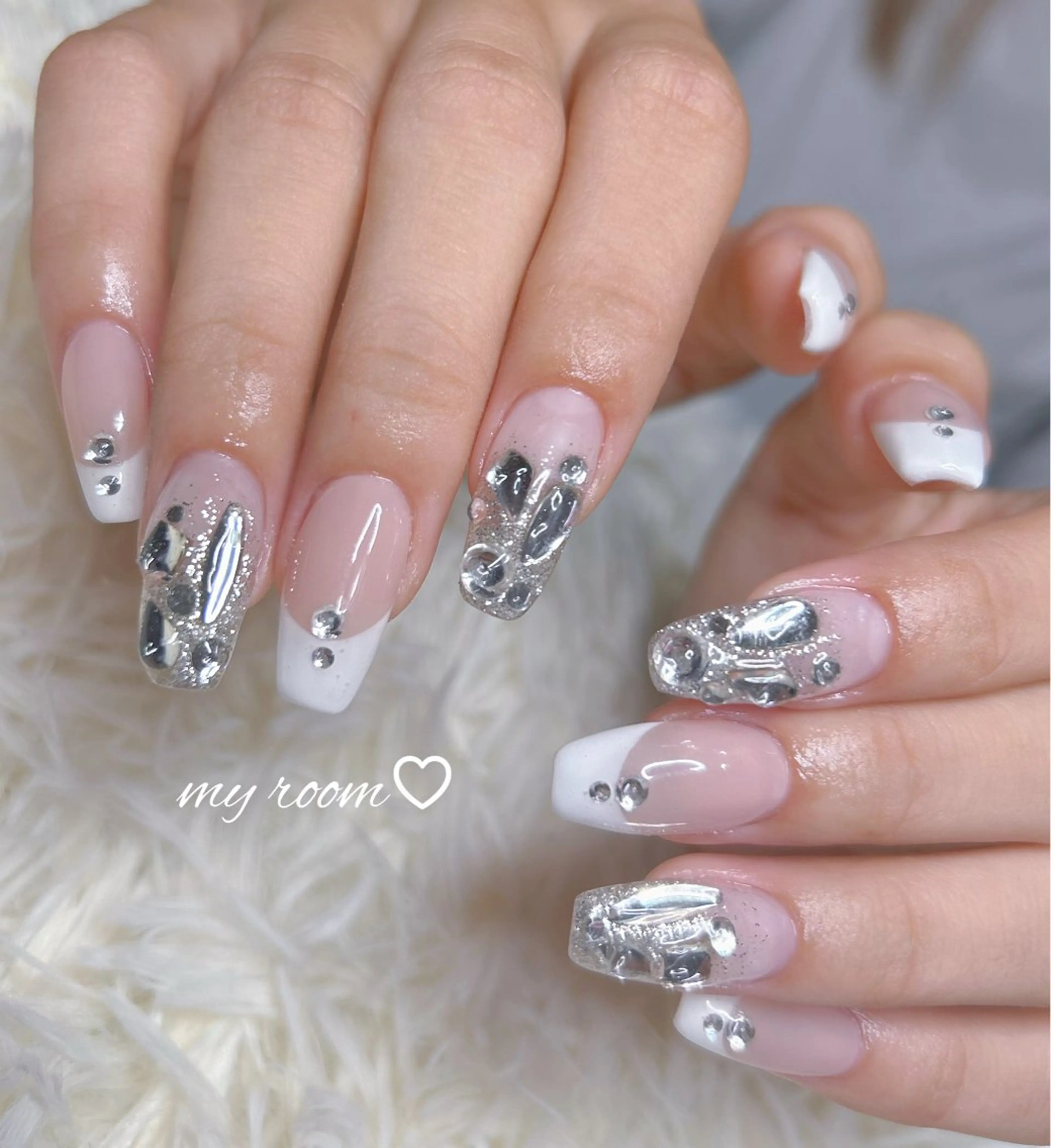 ネイル うるま市サロン Yuko Izawaのネイルデザイン