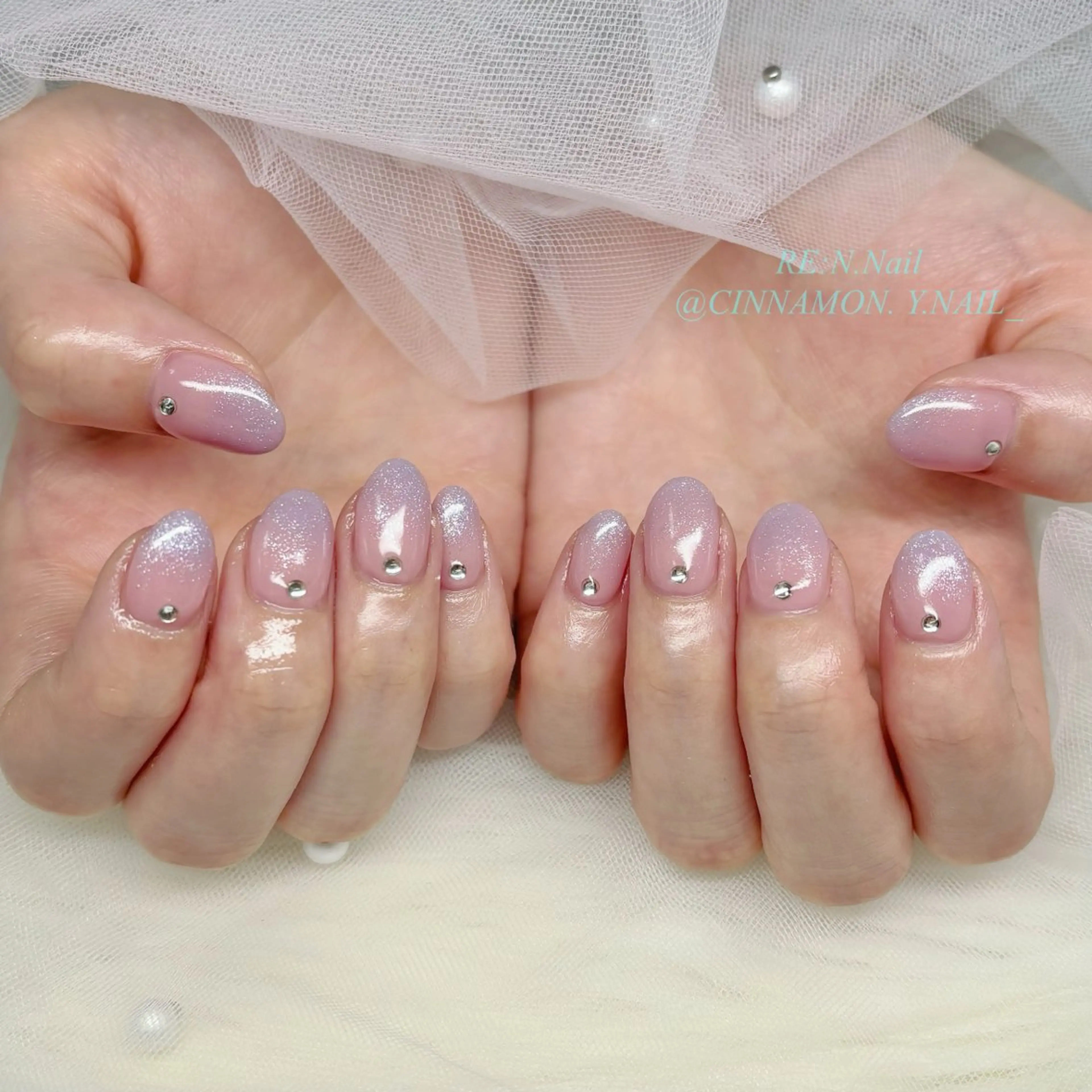 ネイル ブルー ピンク ハンドネイル Yuna🩵 RE:N.Nailのネイルデザイン