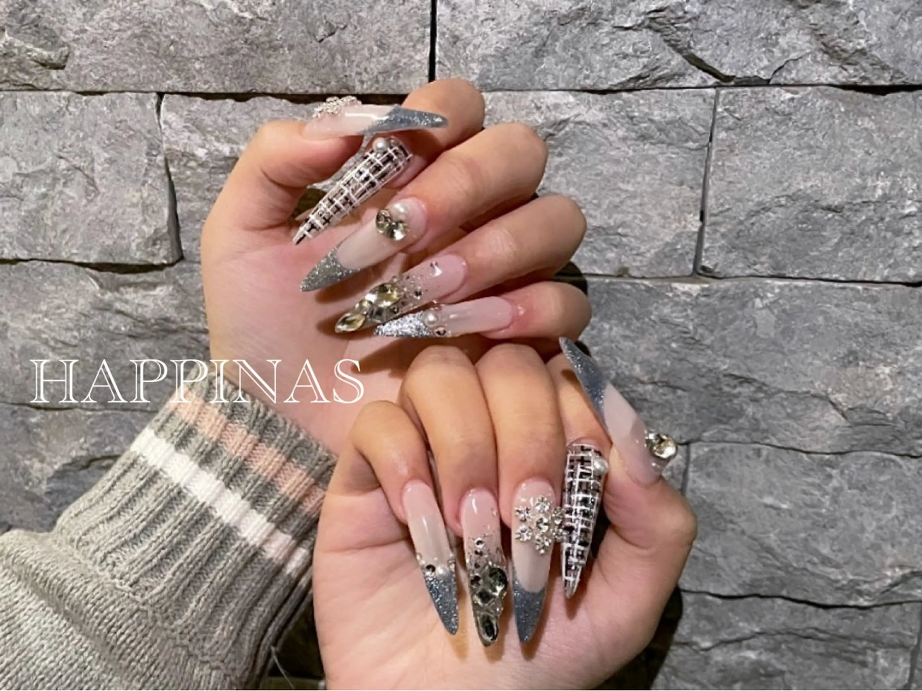 ネイル フレンチネイル キラキラネイル ロングネイル マグネットネイル スカルプネイル ハンドネイル HAPPINAS Jrネイリスト💅のネイルデザイン