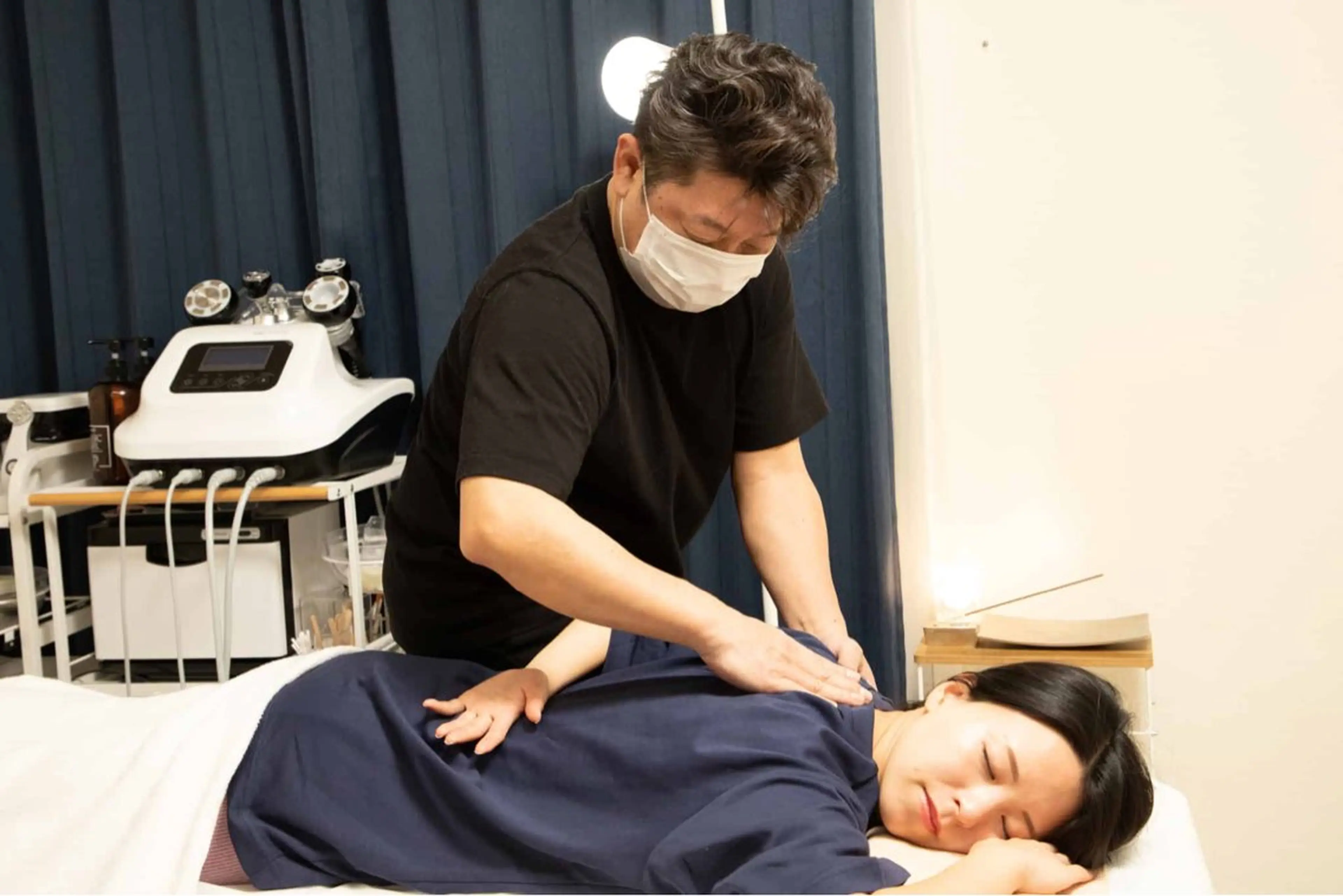 安眠ドライヘッド60分➕ボディケアマッサージ60分⭐︎頭から足先まで全身揉みほぐしの大満足コース！の写真