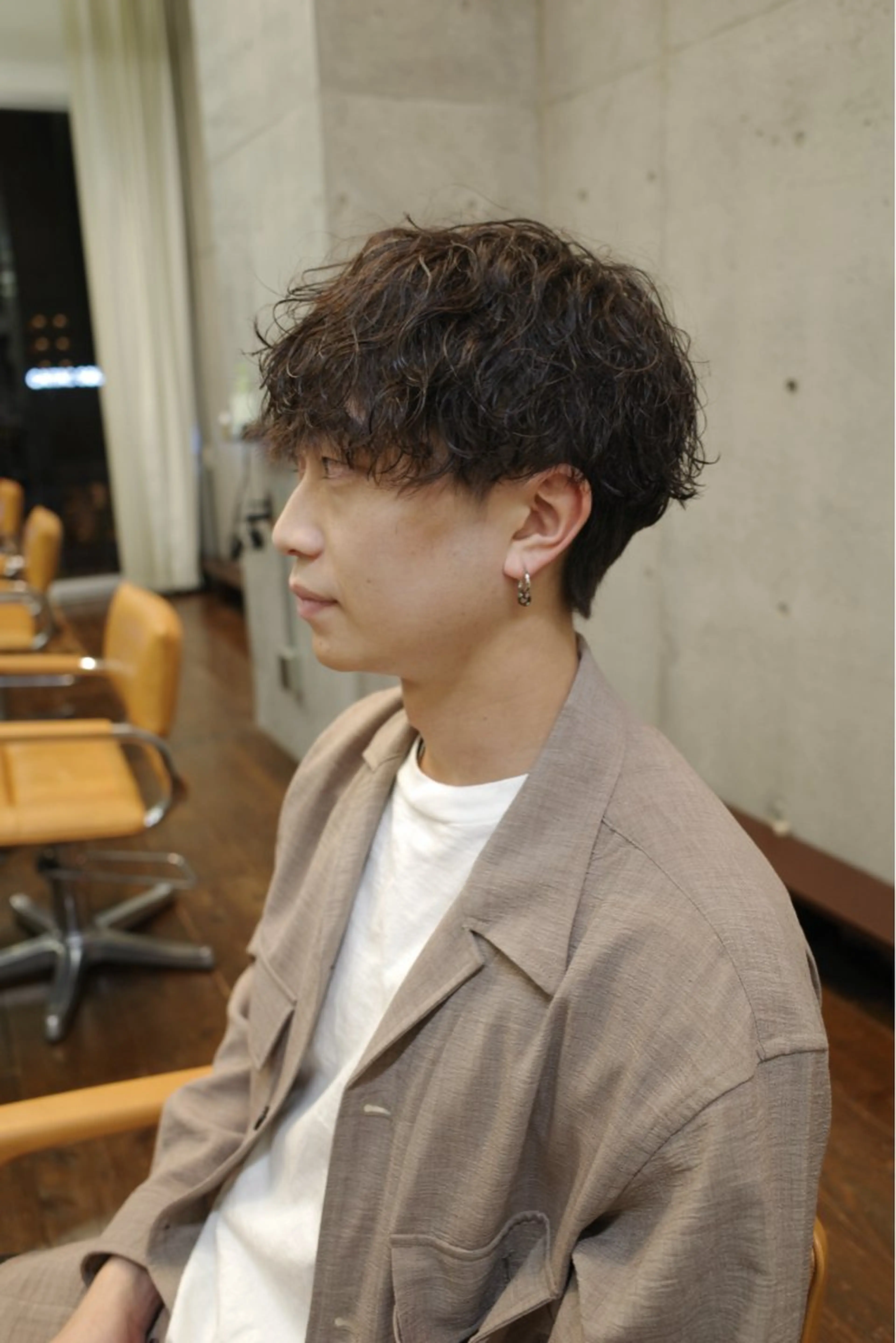 ミディアム パーマ メンズ ミディアムパーマ メンズパーマ 波巻きパーマ スパイラルパーマ SPIN-OFF SHIFT所属・🌀パーマ特化 美容師🌀/しゅんのヘアスタイル