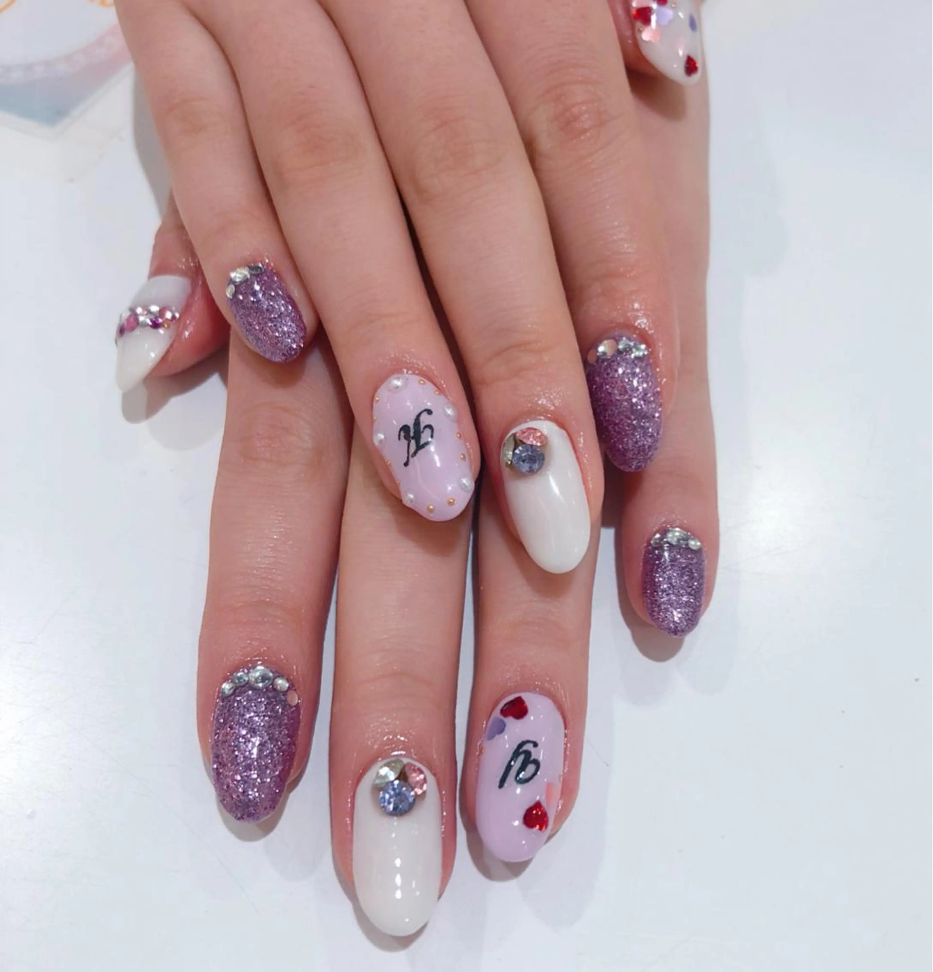 ネイル 矢崎 千春のネイルデザイン