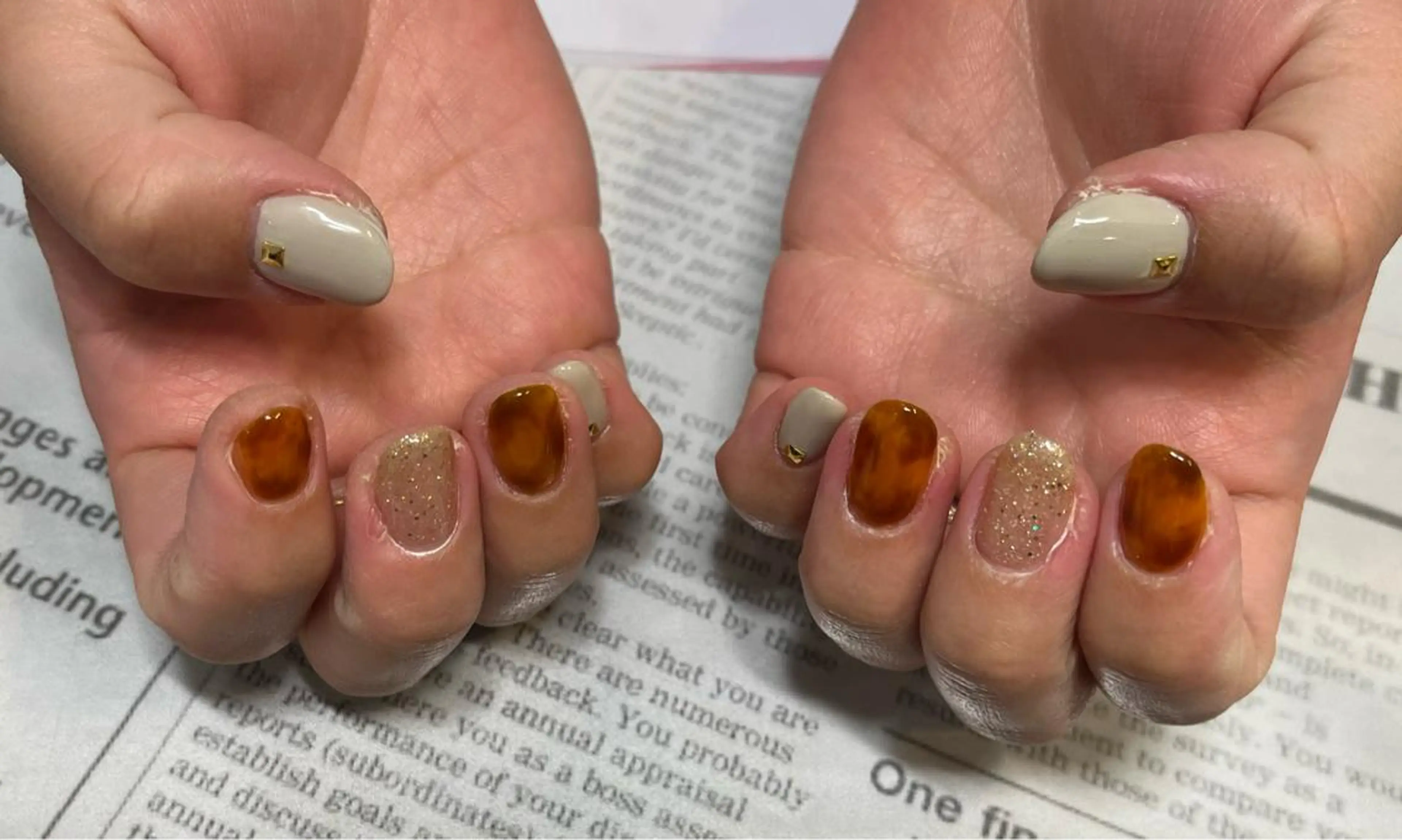 ネイル べっ甲ネイル アシスタント SAKURAのネイルデザイン