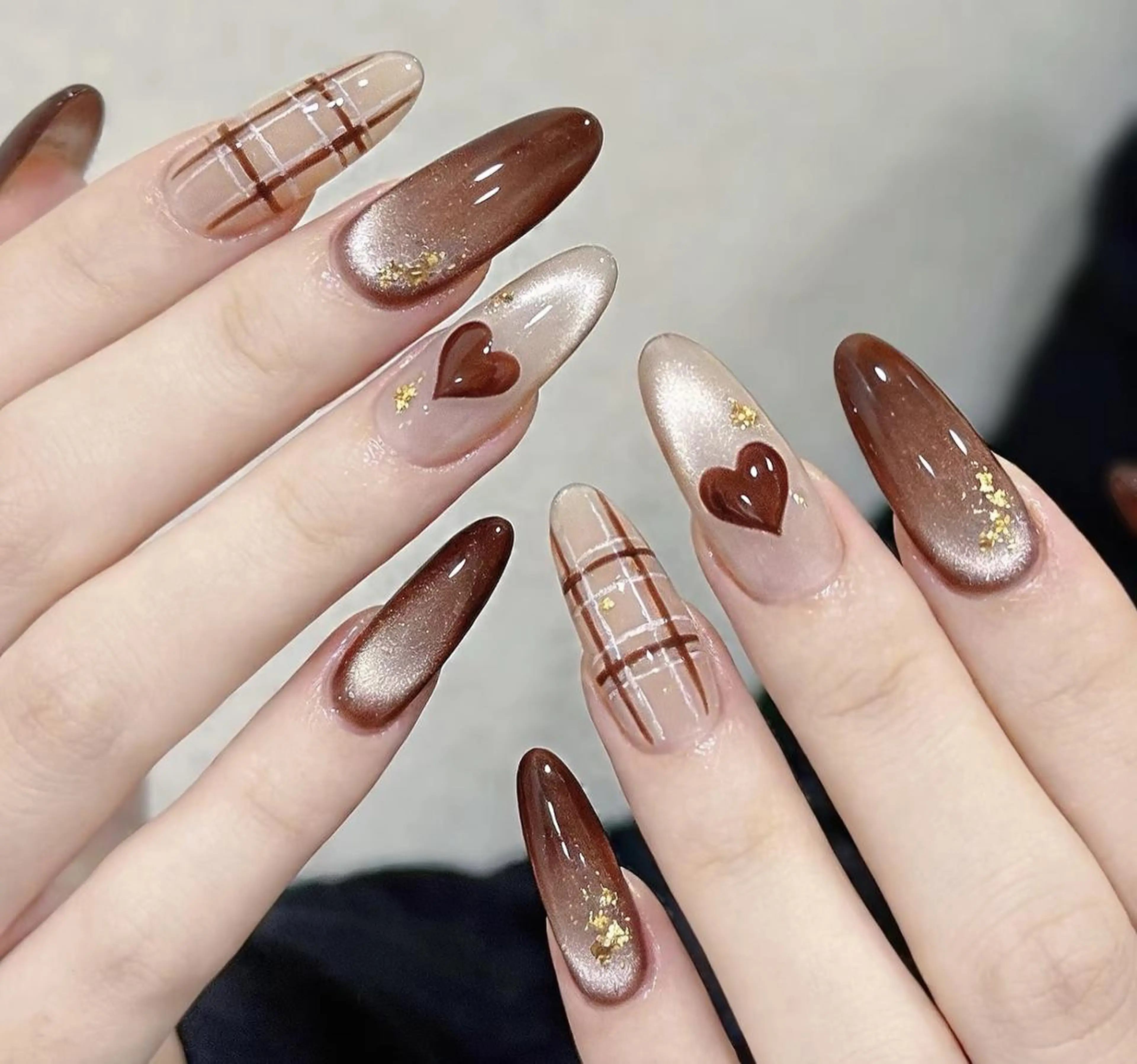 ネイル オーロラネイル チークネイル フットネイル フレンチネイル ジェルネイル ハンドネイル リラネイル Aikenのネイルデザイン